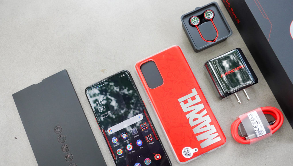 Trên tay OPPO Reno5 Marvel Edition, 'fan' MCU sẽ không thể bỏ qua