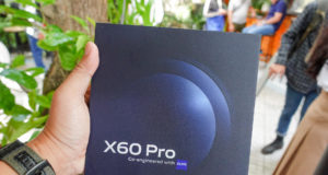 Mở hộp vivo X60 Pro: camera ấn tượng với logo Zeiss