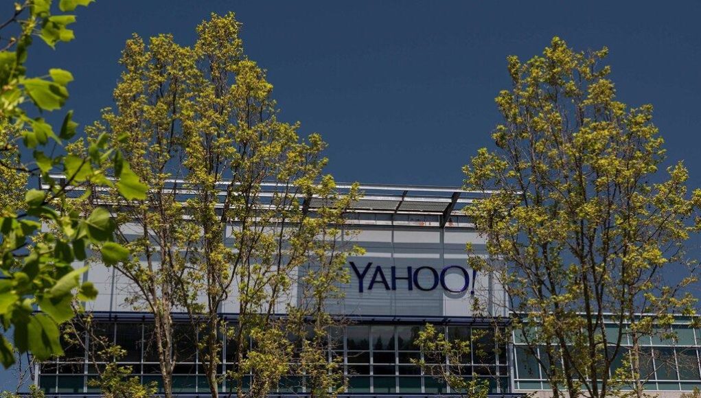 Yahoo: gã khổng lồ Internet thời kỳ đầu lại bị đem bán