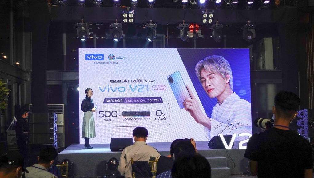 Smartphone vivo V21 5G với camera selfie 44MP có đèn Flash kép, giá 9,9 triệu đồng