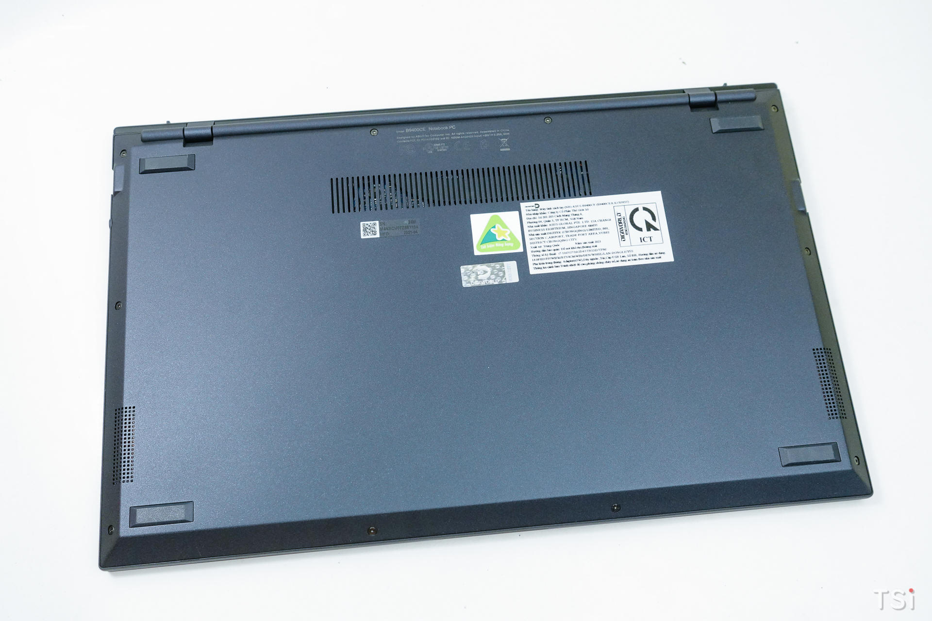 Mở hộp laptop doanh nhân ASUS ExpertBook B9 (B9400)