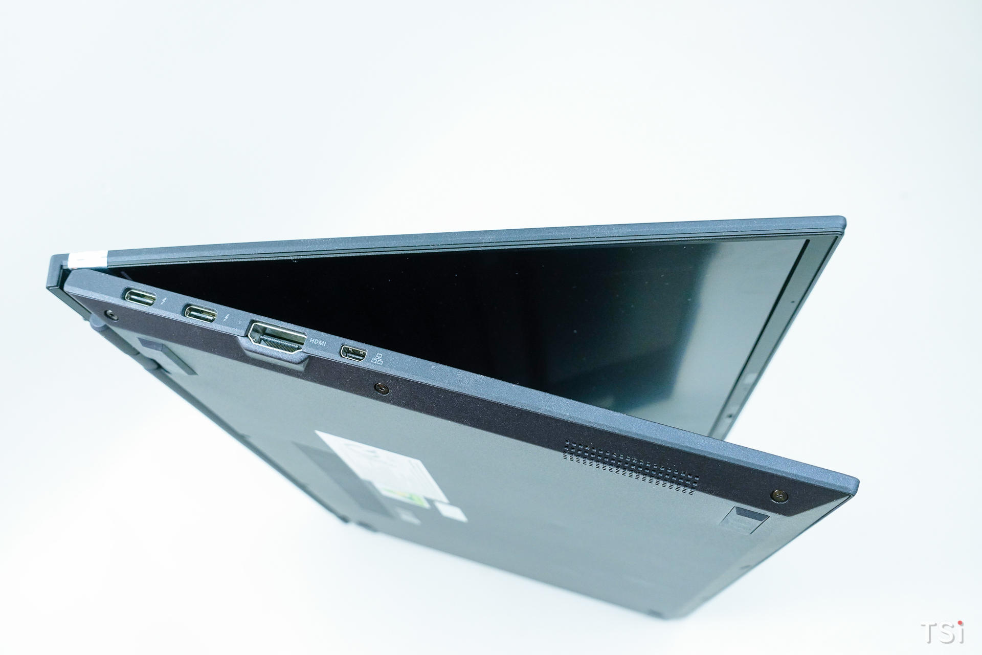 Mở hộp laptop doanh nhân ASUS ExpertBook B9 (B9400)