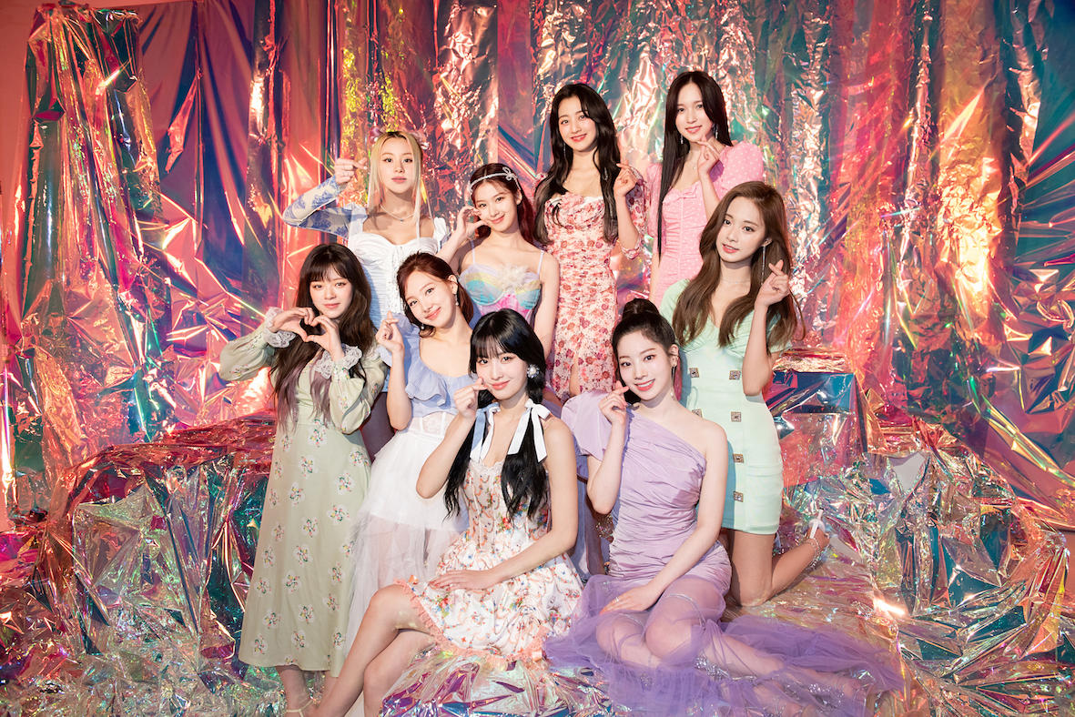 TWICE ra mắt Album mở rộng Taste of Love cho người dùng Spotify miễn phí và Premium