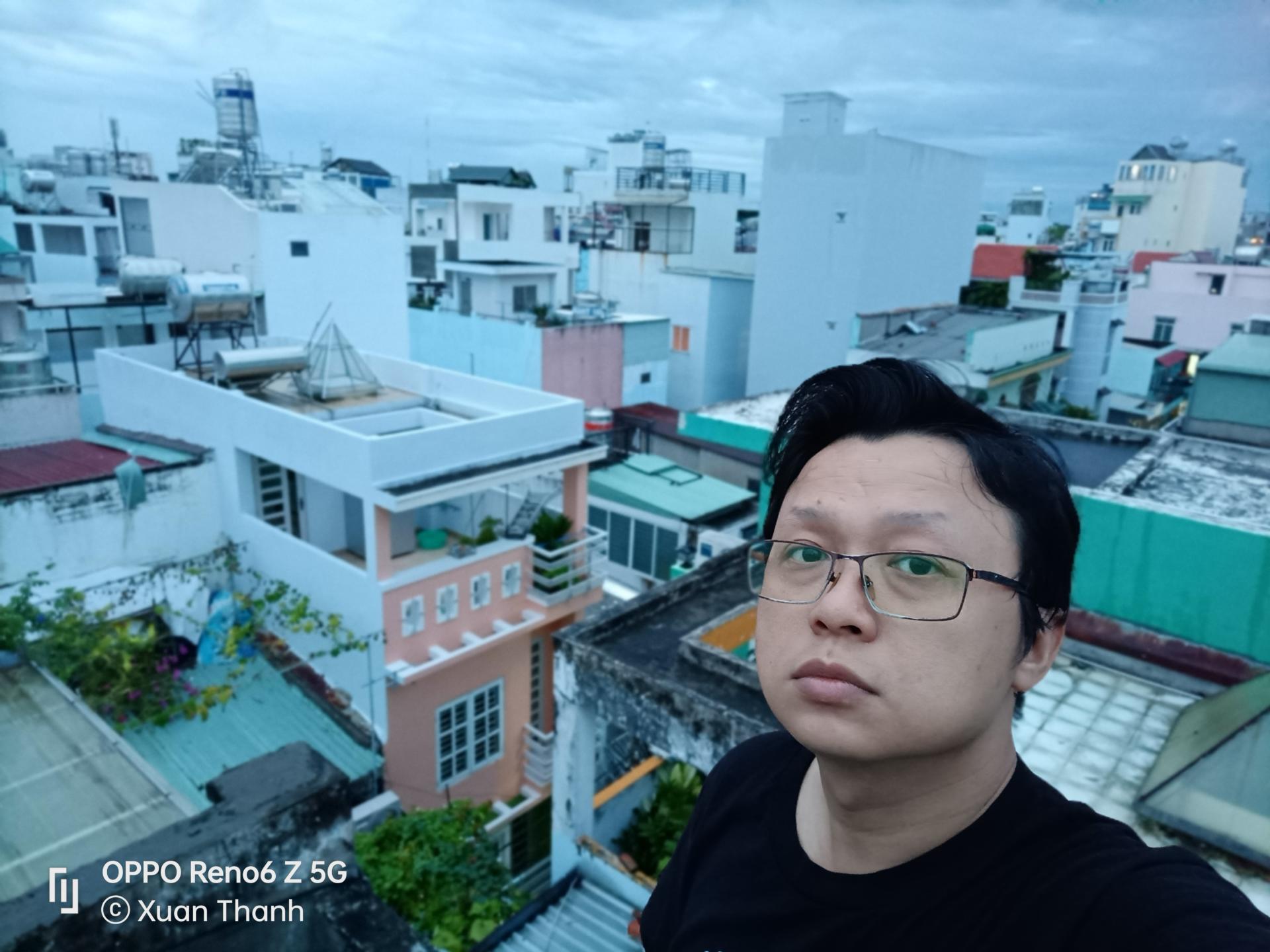 Ảnh selfie trên OPPO Reno6 Z 5G