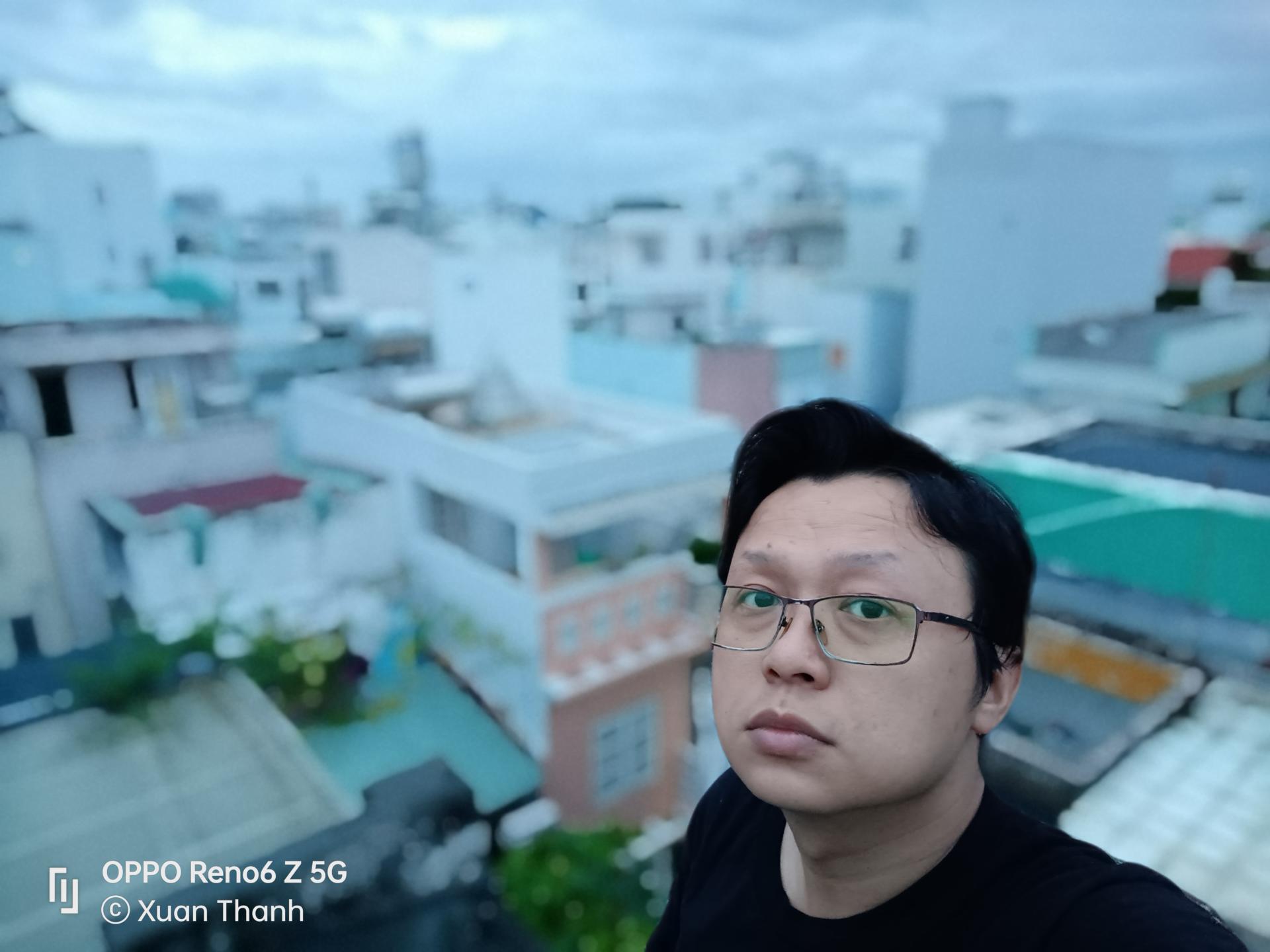 Ảnh selfie trên OPPO Reno6 Z 5G