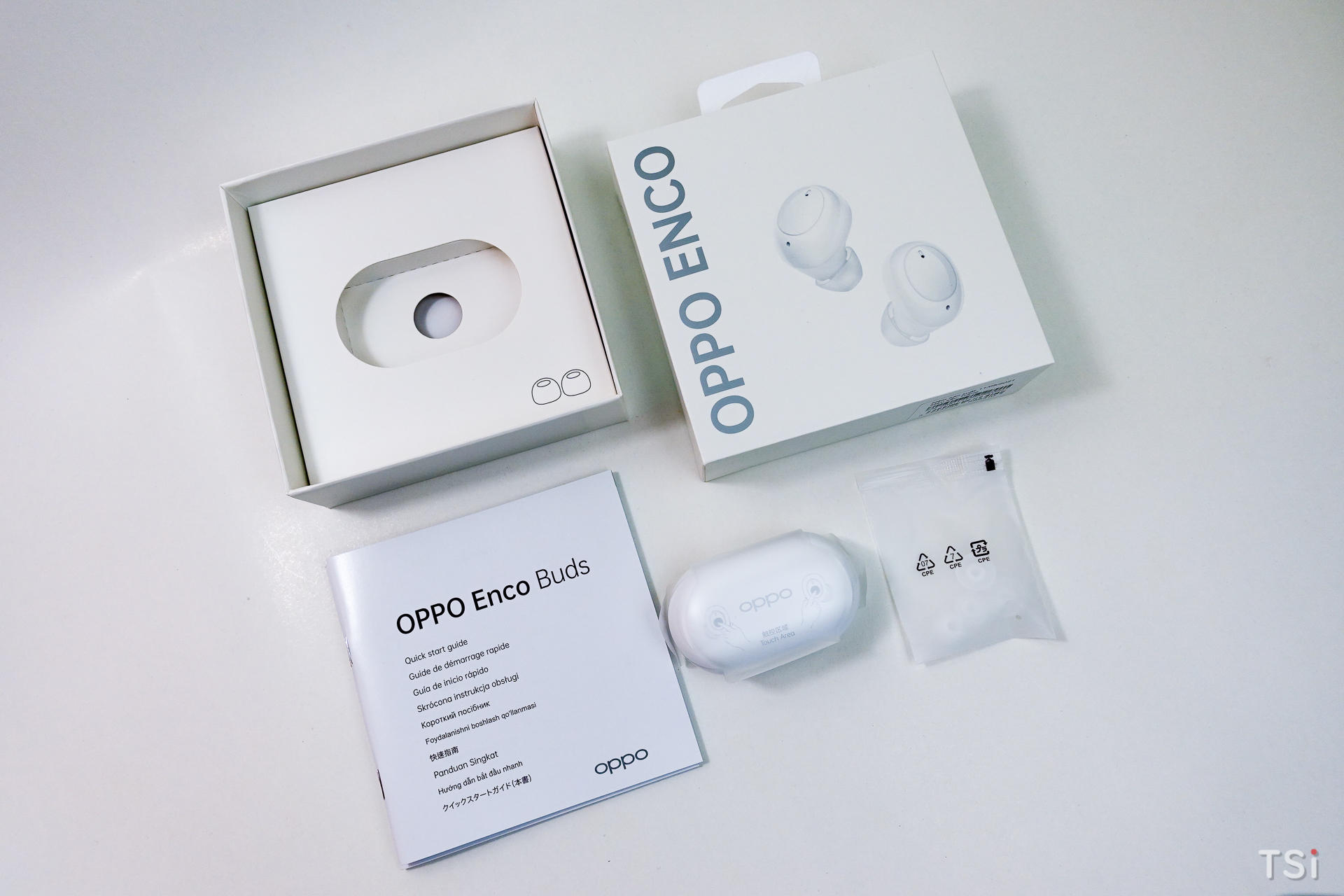 Tai nghe không dây OPPO Enco Buds: đáng sở hữu với giá 800 ngàn