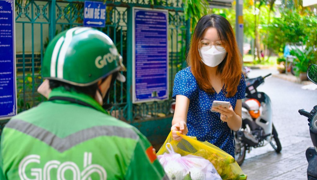 Grab tiếp tục đẩy mạnh dự án GrabConnect nhằm hỗ trợ tiêu thụ nông sản và hỗ trợ các đối tác SME trong giai đoạn bình thường mới