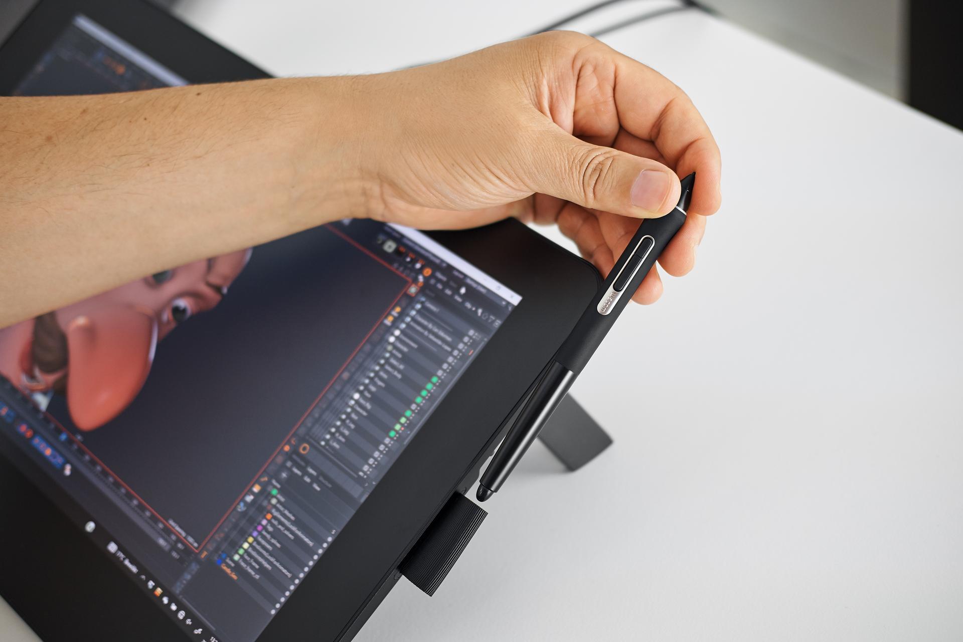 Wacom ra mắt sản phẩm Cintiq Pro 16 mới dành cho nghệ sĩ và nhà thiết kế kỹ thuật số