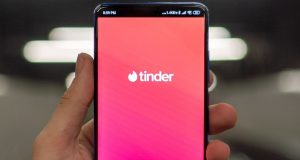 Tinder: những việc cần làm cho năm mới để thần tình yêu mỉm cười với bạn