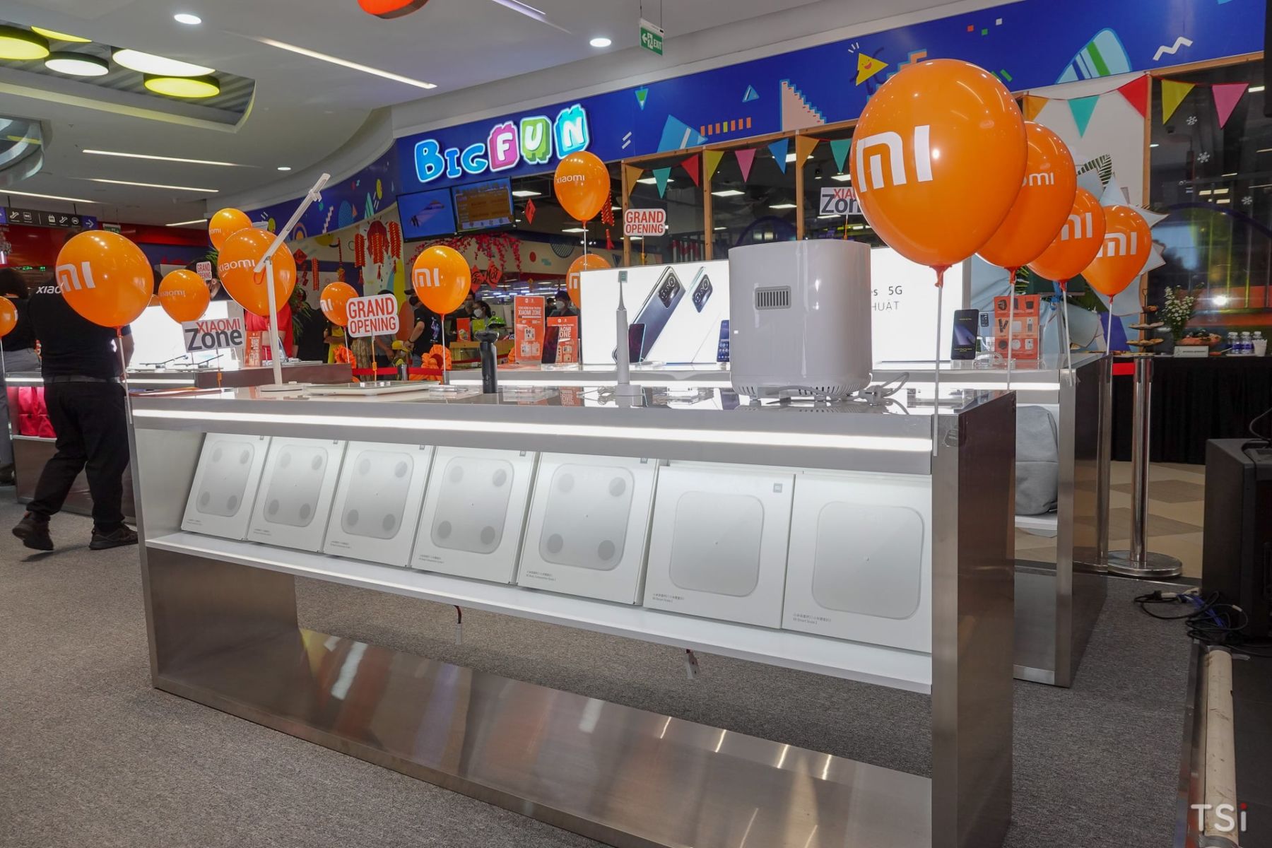 Digiworld khai trương Xiaomi Zone tại Vạn Hạnh Mall