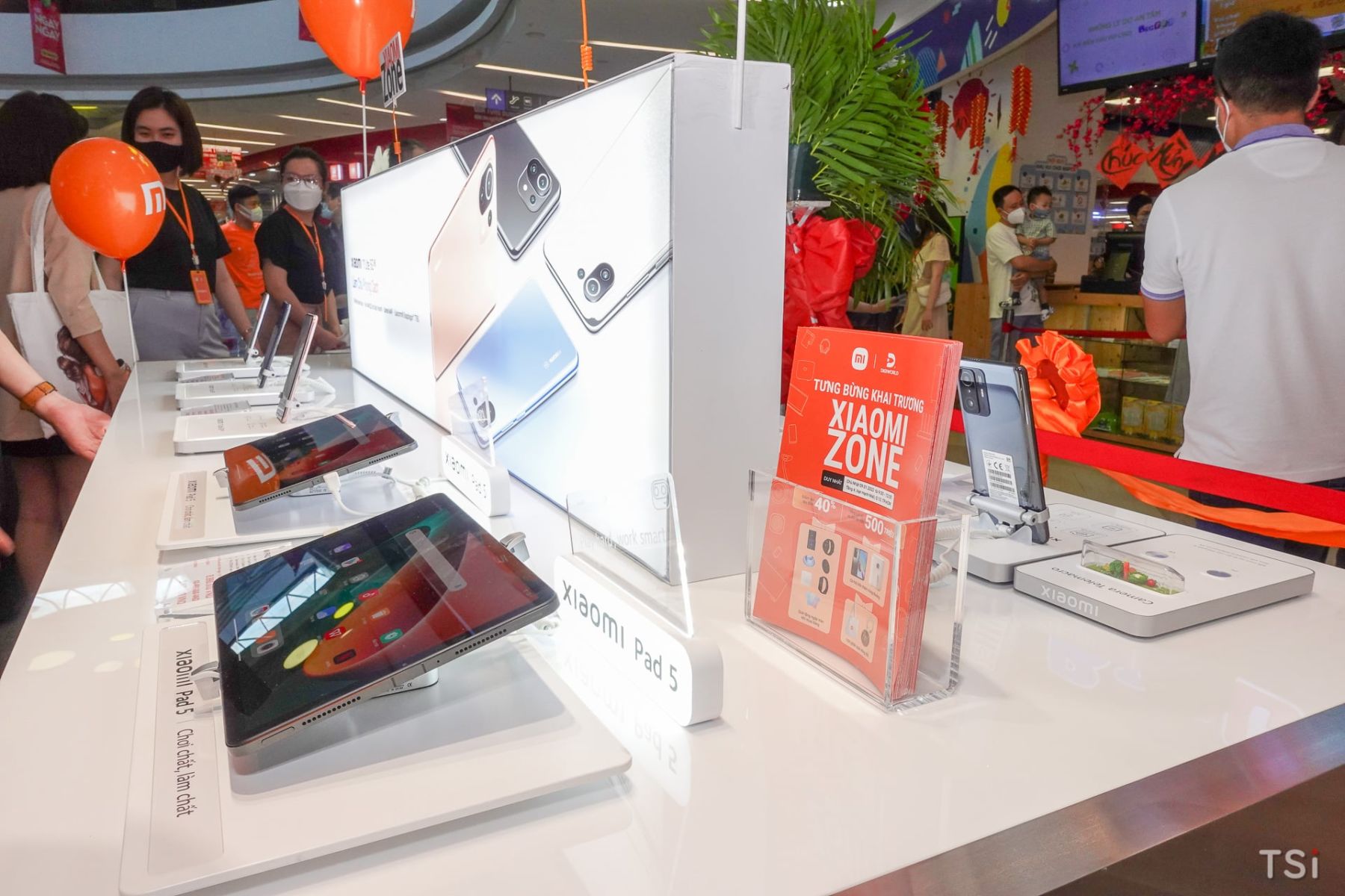 Digiworld khai trương Xiaomi Zone tại Vạn Hạnh Mall