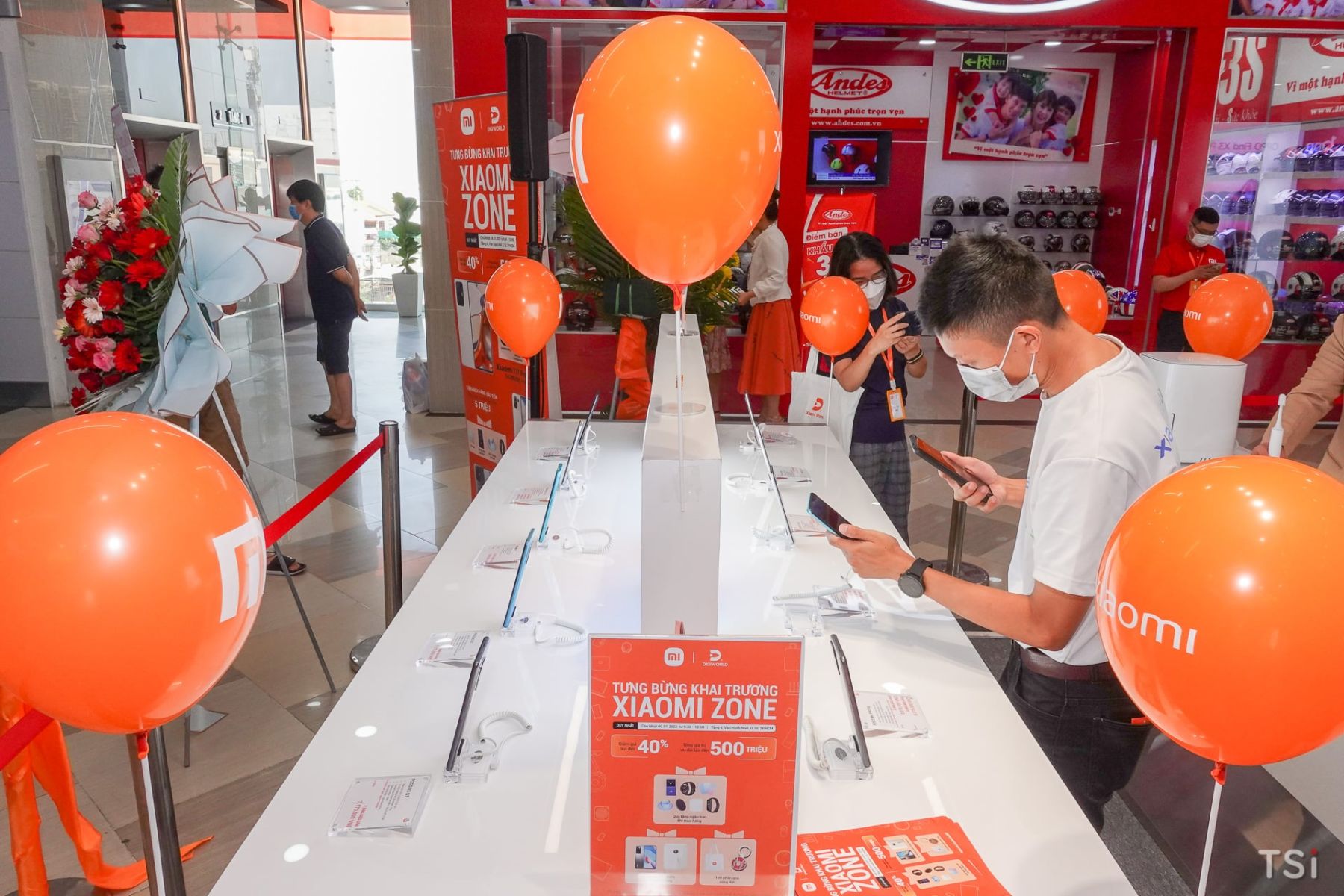 Digiworld khai trương Xiaomi Zone tại Vạn Hạnh Mall