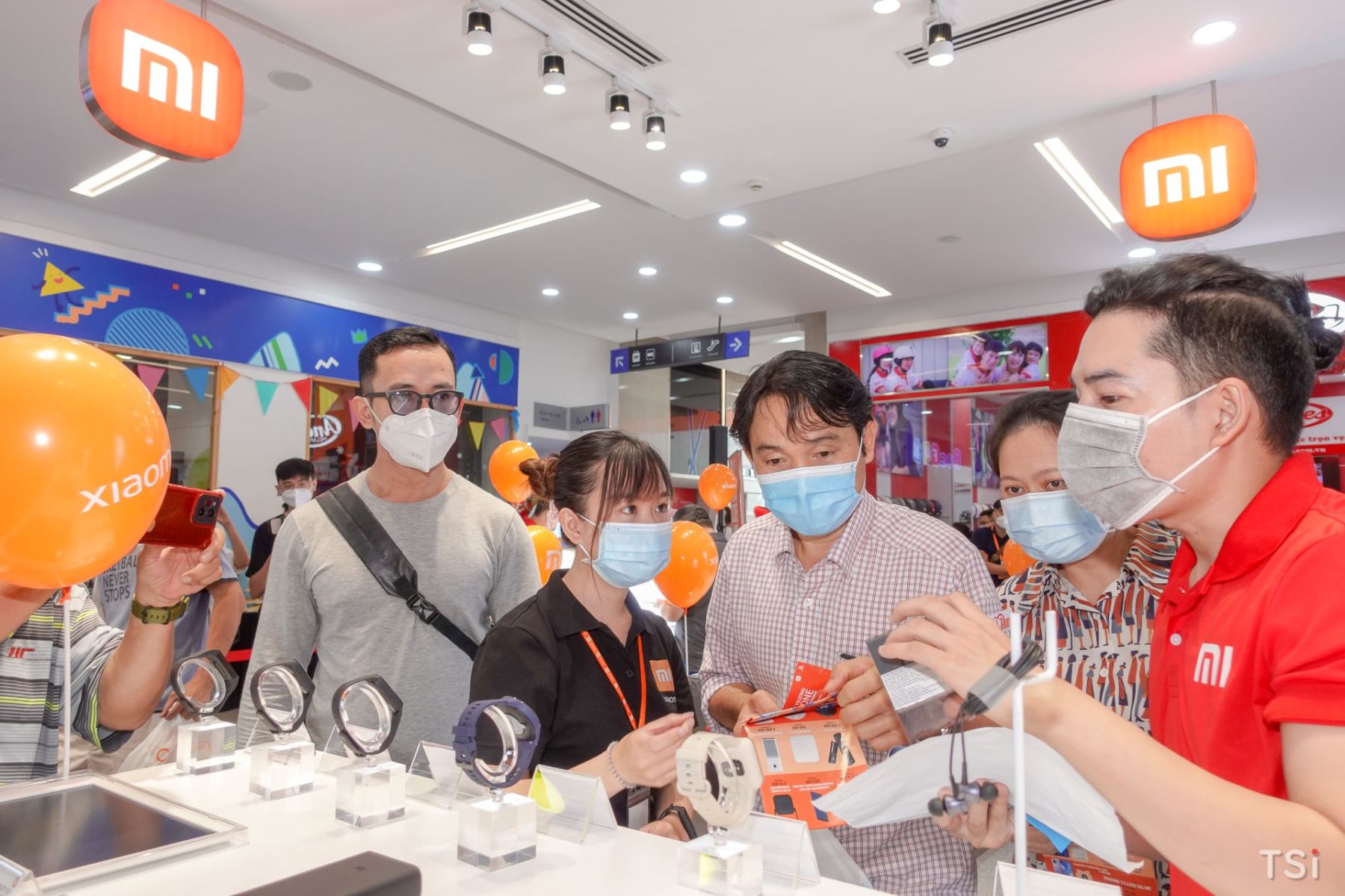 Digiworld khai trương Xiaomi Zone tại Vạn Hạnh Mall