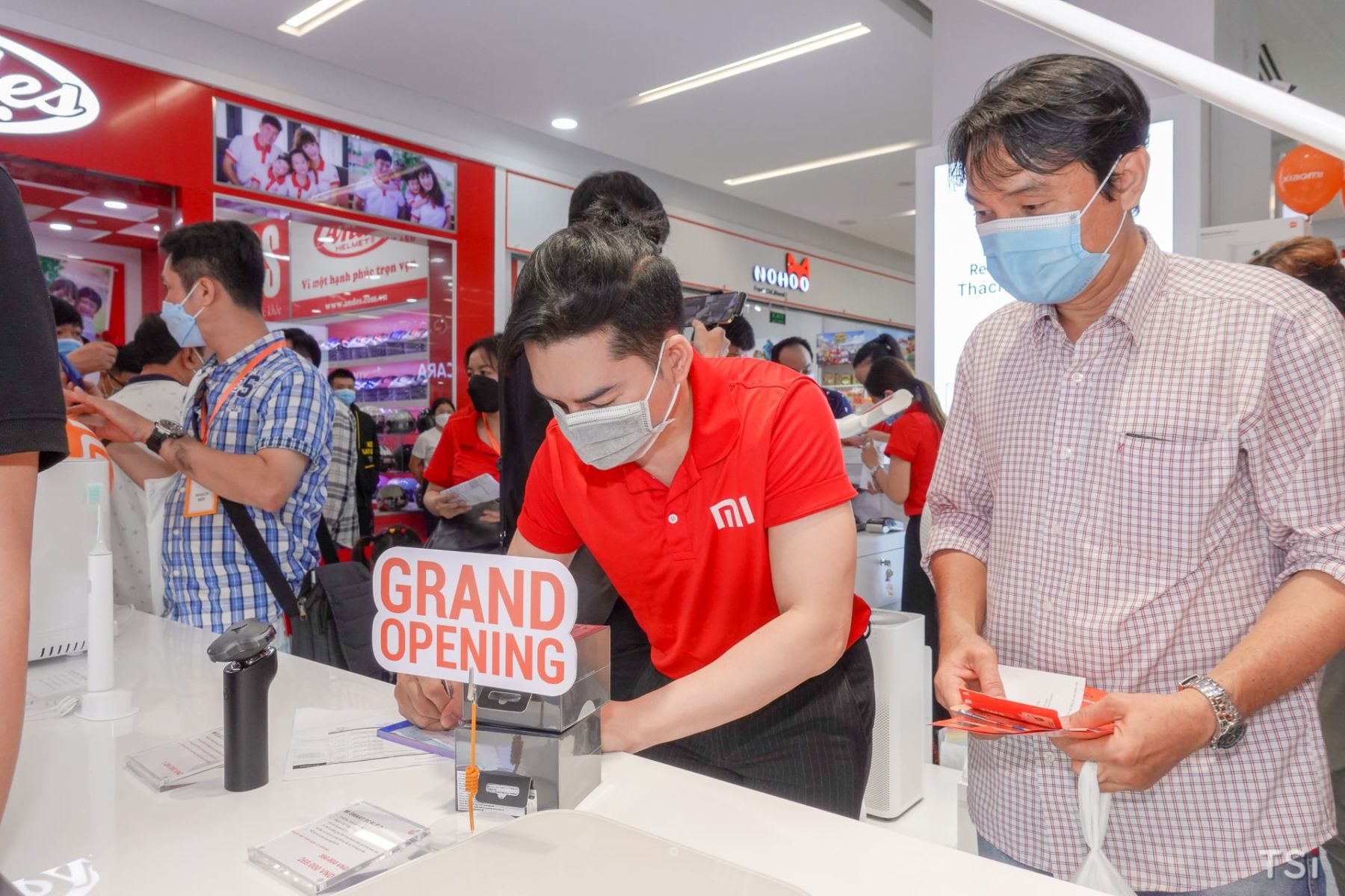 Digiworld khai trương Xiaomi Zone tại Vạn Hạnh Mall