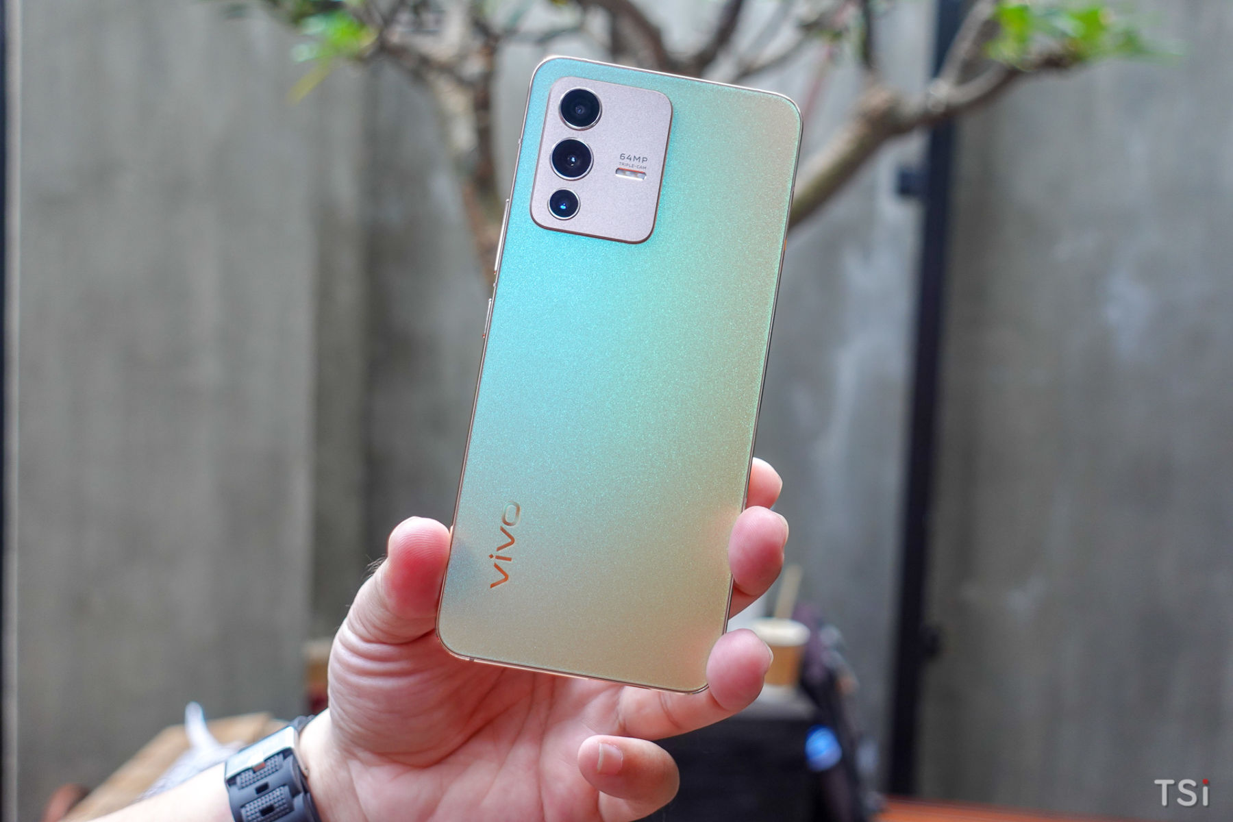 Vivo V23 5G ra mắt: camera trước 50MP có đèn Flash LED, giá dự kiến 13 triệu đồng