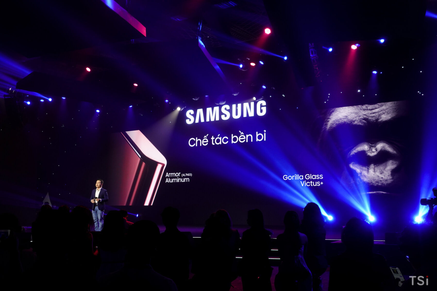 Samsung ra mắt Galaxy S22 Series, Galaxy Tab S8 và The Freestyle