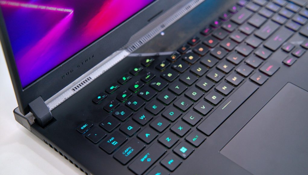 ASUS ROG Strix SCAR 17: Laptop Gaming trang bị RTX 3080Ti đầu tiên về Việt Nam