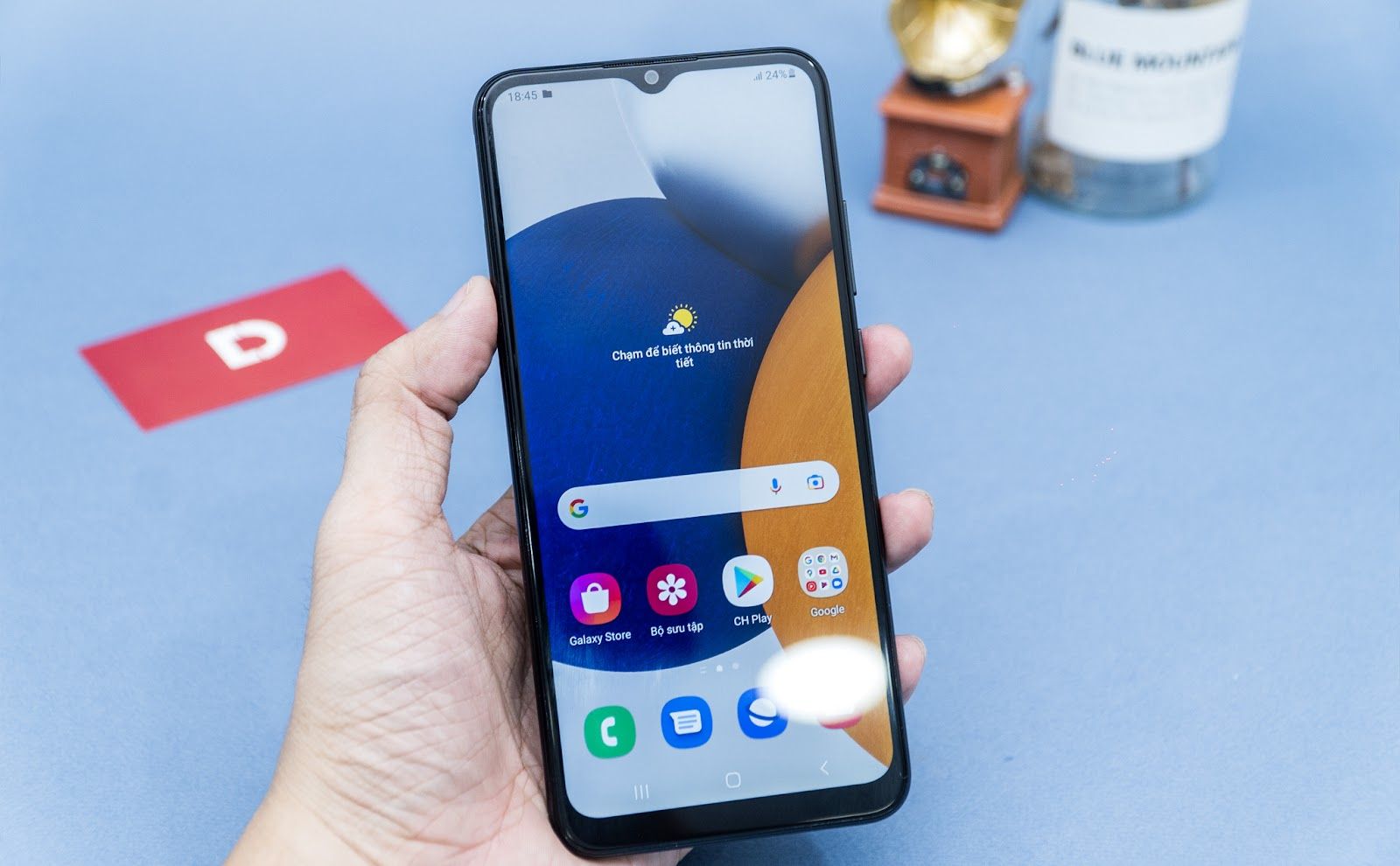 Galaxy A series vẫn là dòng điện thoại bán chạy nhất phân khúc tầm trung giữa tháng 3