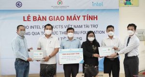 Intel Products Việt Nam tài trợ máy tính xách tay cho dự án 'phổ cập kỹ năng số' cho học sinh nông thôn Việt Nam