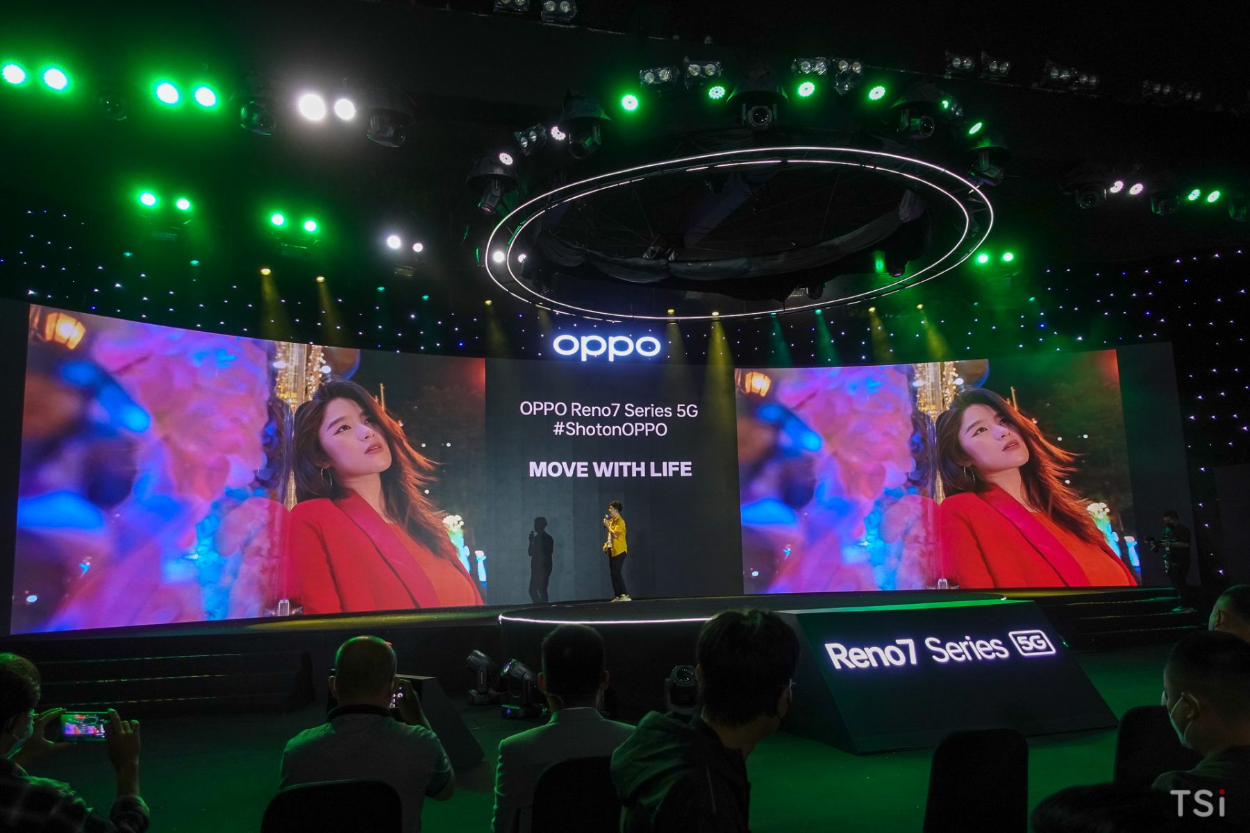 OPPO Reno7 Series 5G ra mắt, giá từ 10,5 triệu đồng