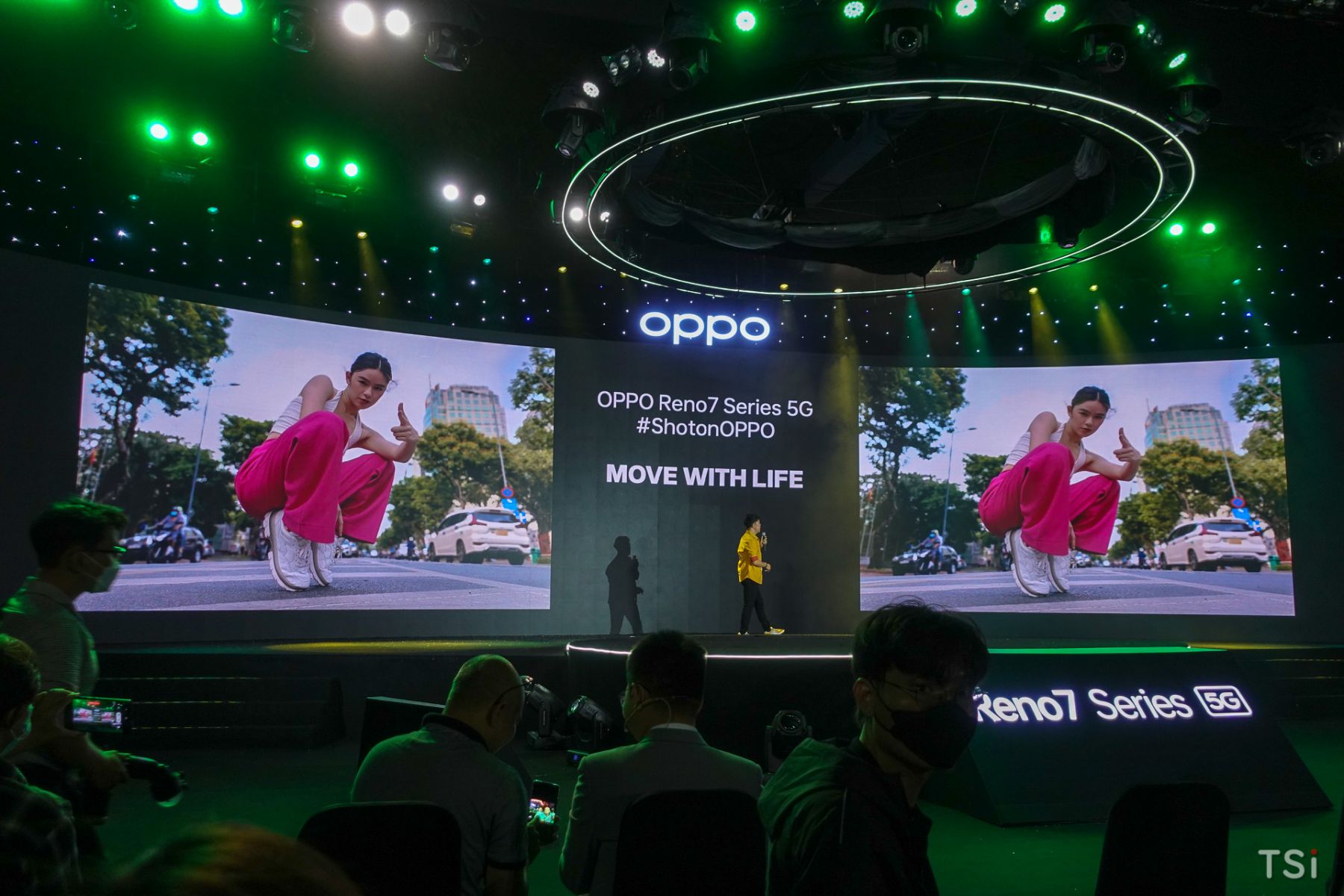 OPPO Reno7 Series 5G ra mắt, giá từ 10,5 triệu đồng