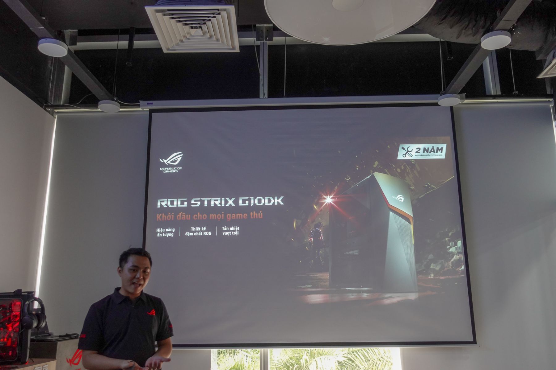 Bộ đôi máy bộ ROG Strix GA35 G35DX và ROG Strix G10DK dành cho cộng đồng game thủ