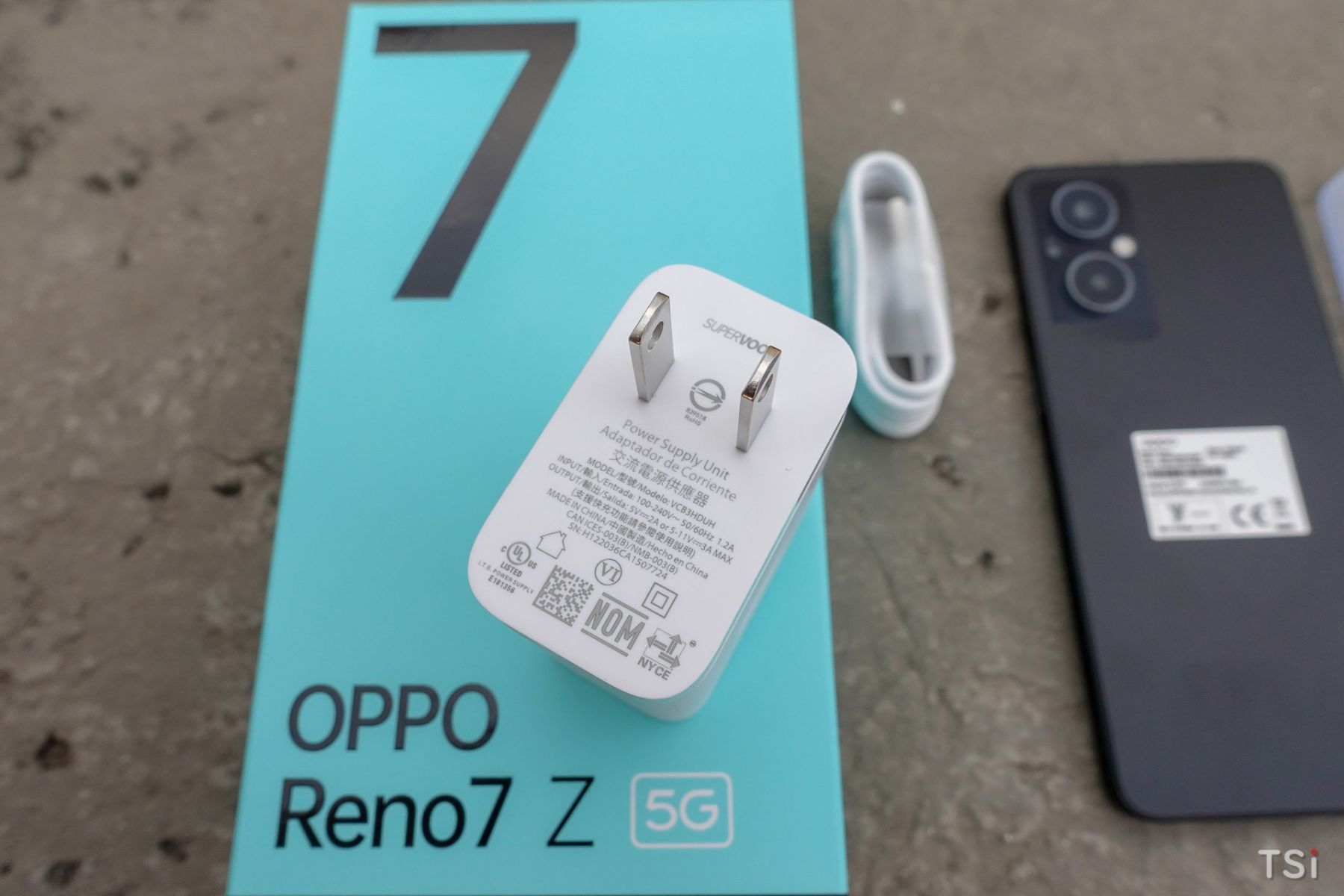 Trên tay OPPO Reno7 Z 5G: đẹp, nhiều tính năng mới