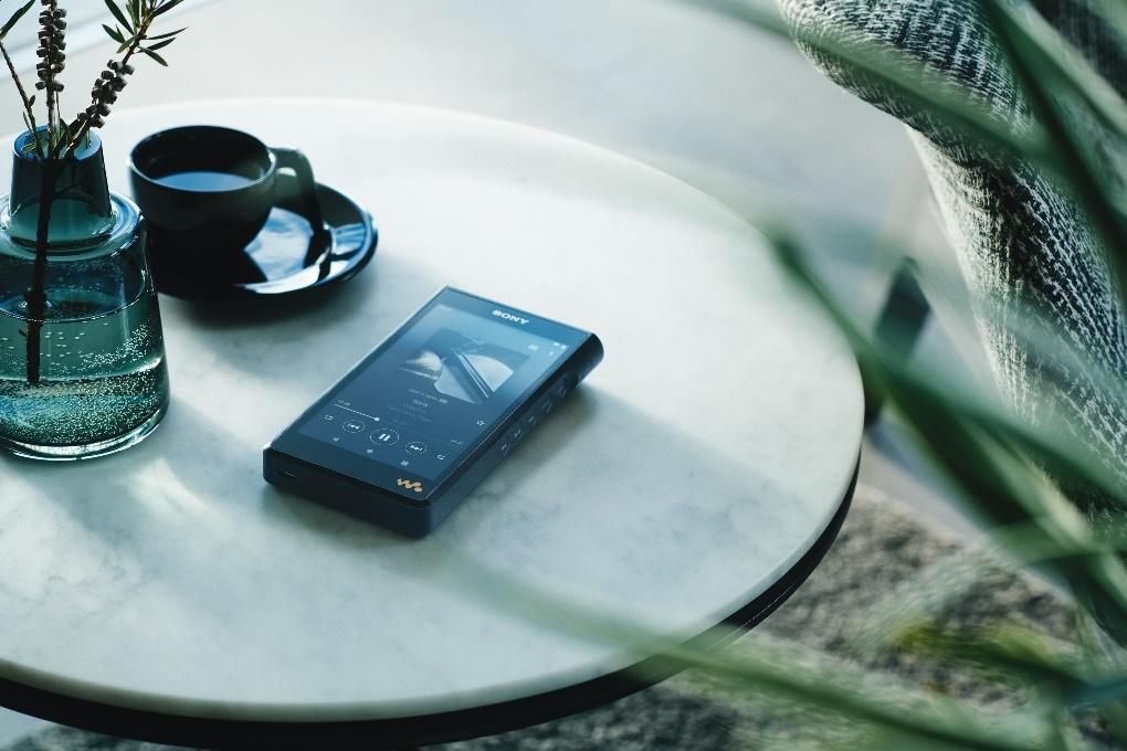 Ra mắt 2 máy nghe nhạc Sony Walkman NW-WM1ZM2 / NW-WM1AM2