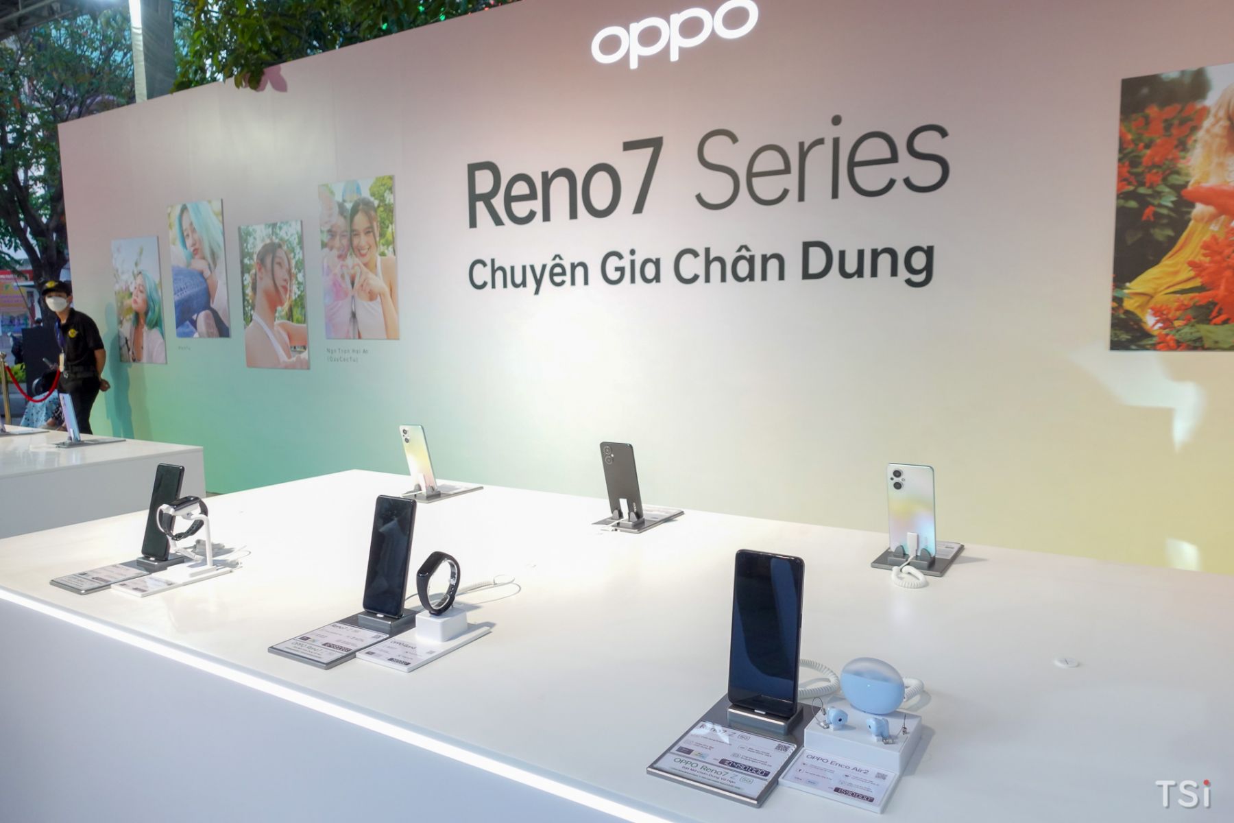 OPPO Reno7 và Reno7 Pro 5G ra mắt, giá từ 8,9 triệu đồng