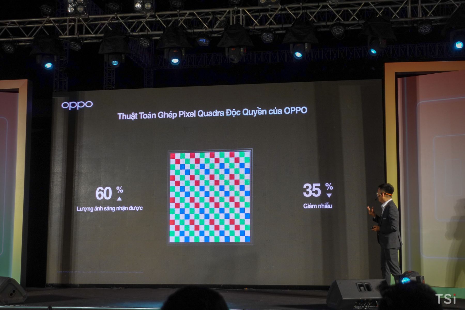 OPPO Reno7 và Reno7 Pro 5G ra mắt, giá từ 8,9 triệu đồng