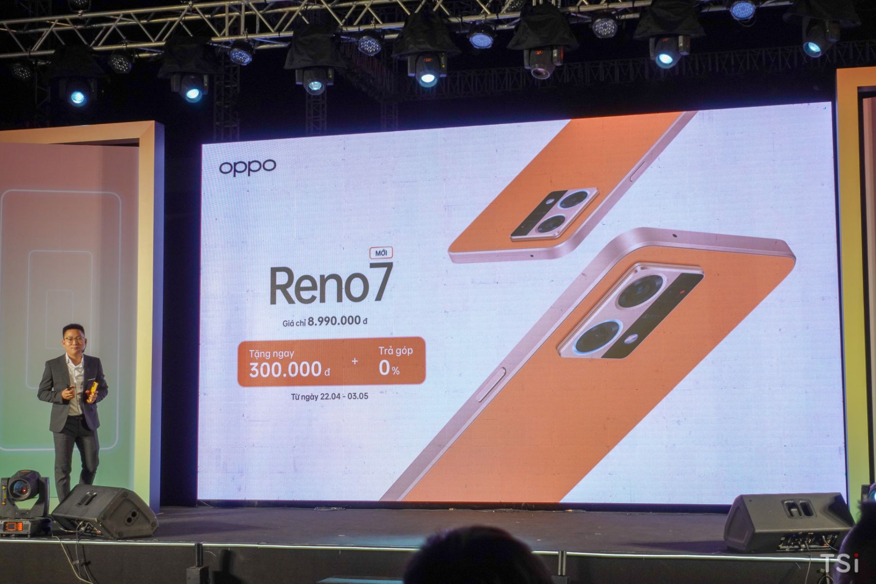 OPPO Reno7 và Reno7 Pro 5G ra mắt, giá từ 8,9 triệu đồng