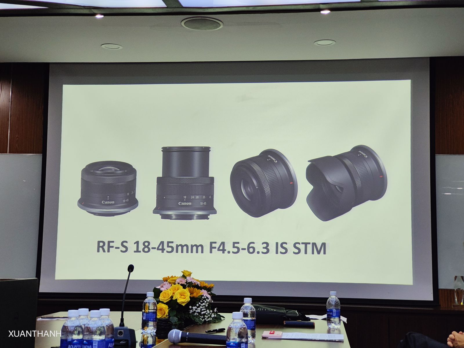 Canon ra mắt EOS R7, R10 và 2 ống kính mới