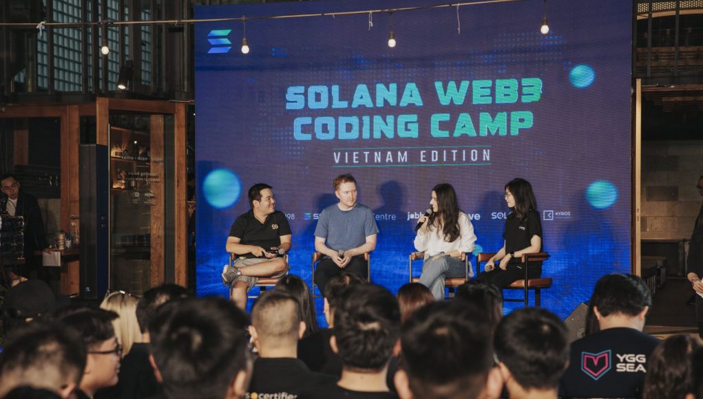 Khép lại cuộc thi 'Coding Camp - Phá băng Web 3.0 với Solana'