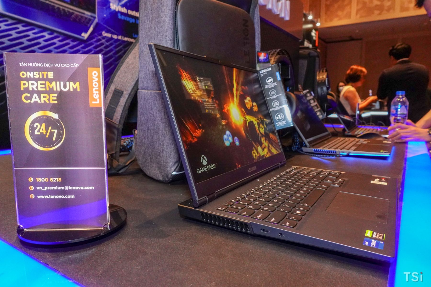 Lenovo ra mắt loạt laptop Legion và Yoga mới