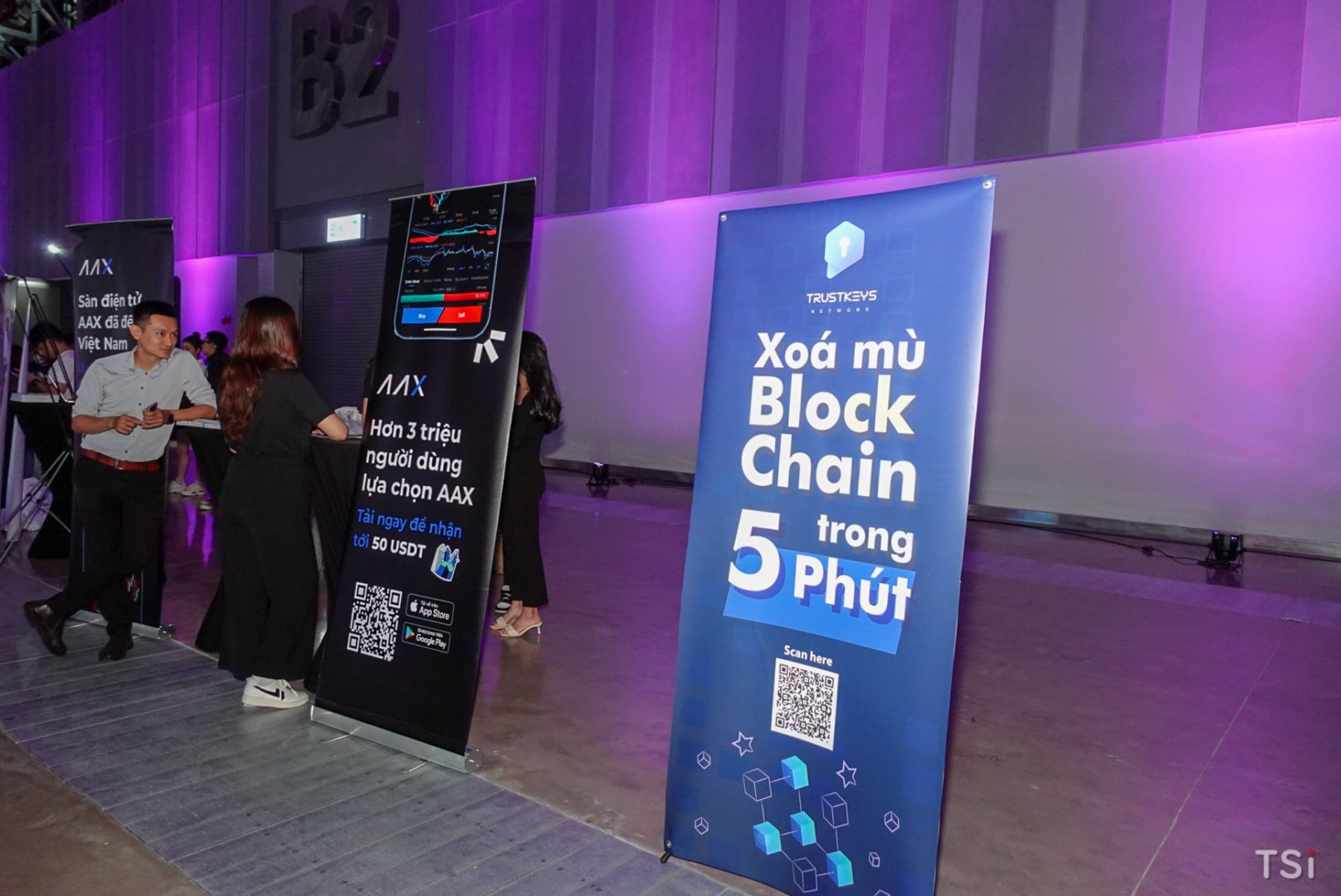 Một vòng triển lãm Blockchain đầu tiên tại Việt Nam