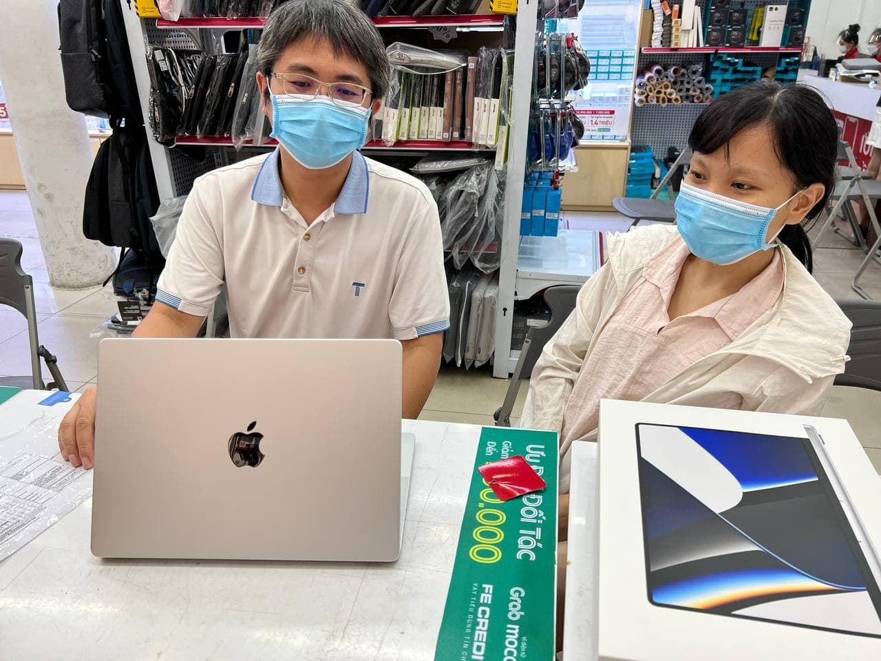 CellphoneS mở bán Macbook Pro M2 chính hãng, ưu đãi giảm đến 4 triệu