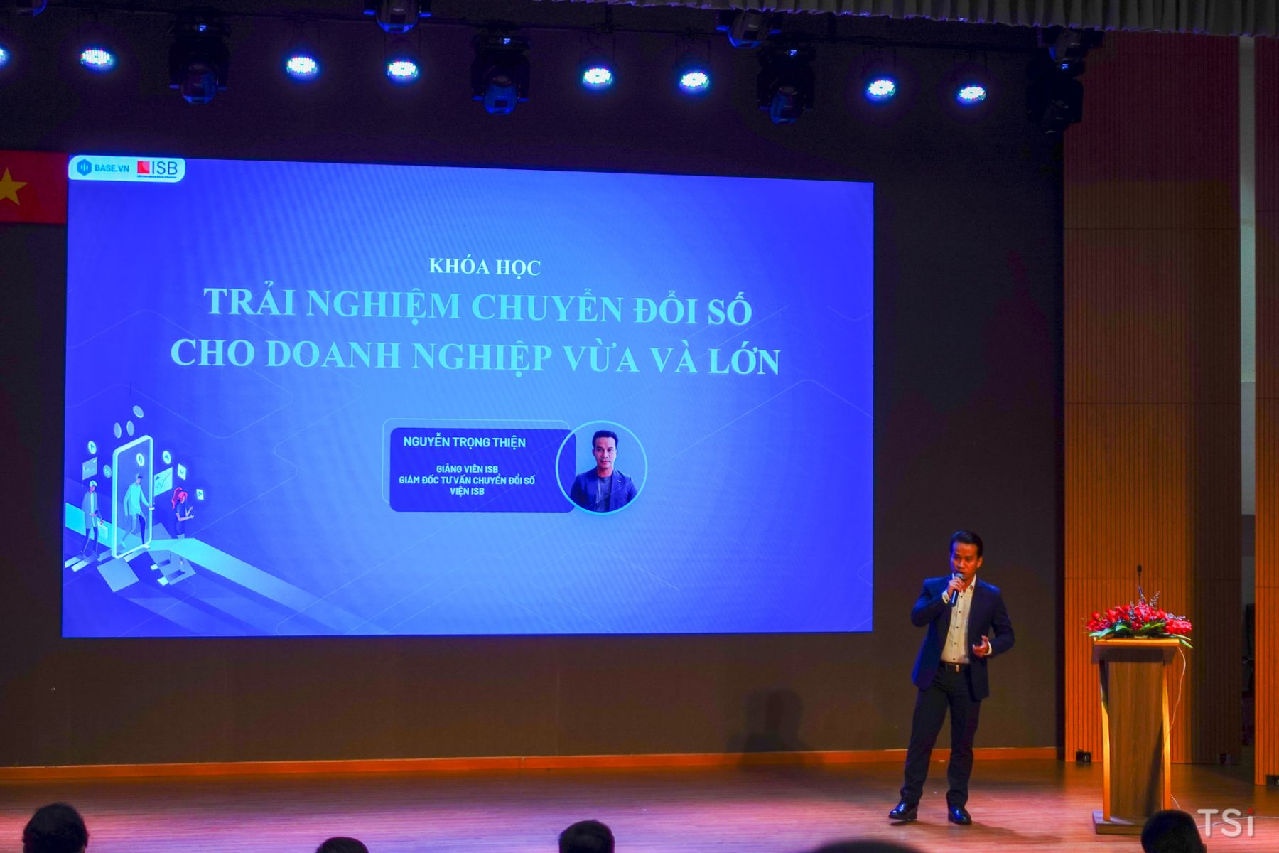 Base.vn hợp tác ISB tổ chức khóa đào tạo Go-Live Experiencec for SME+