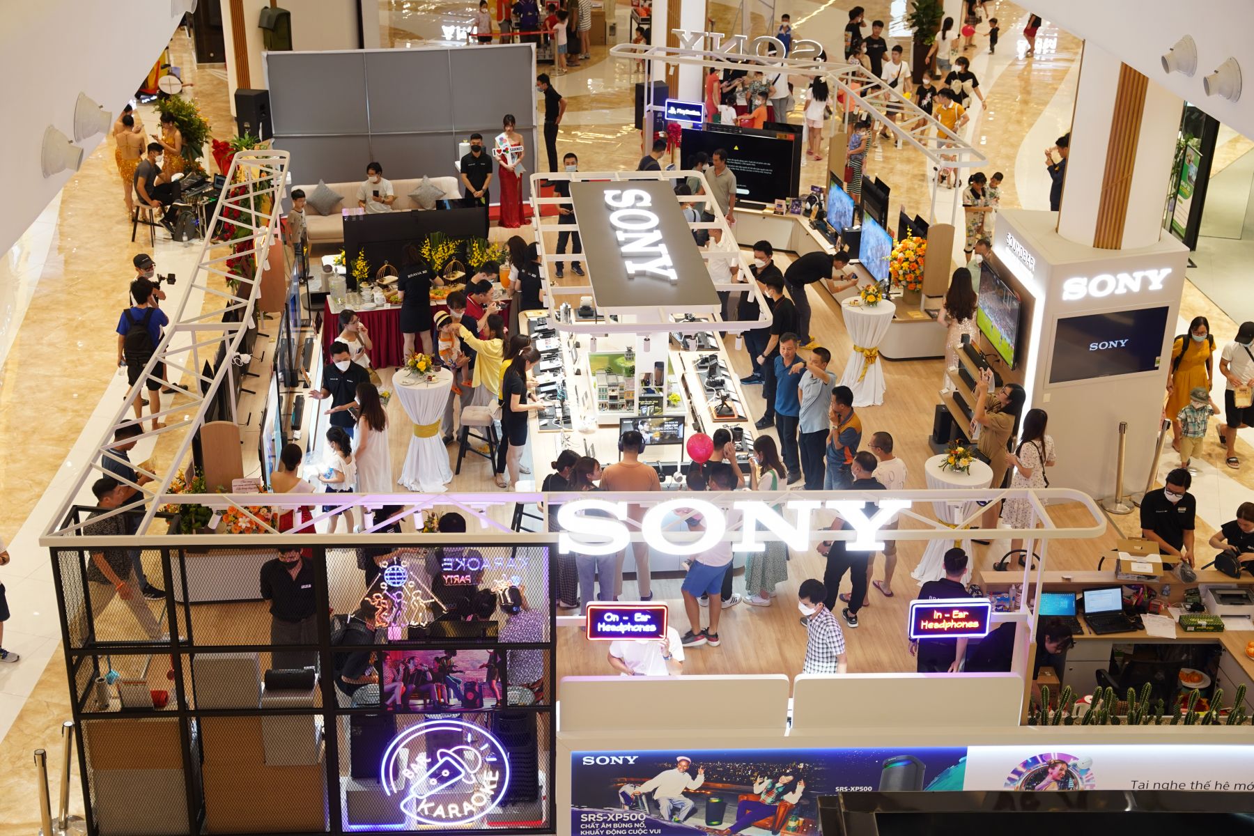 Khai trương Sony Center tại Vincom Mega Mall Smart City