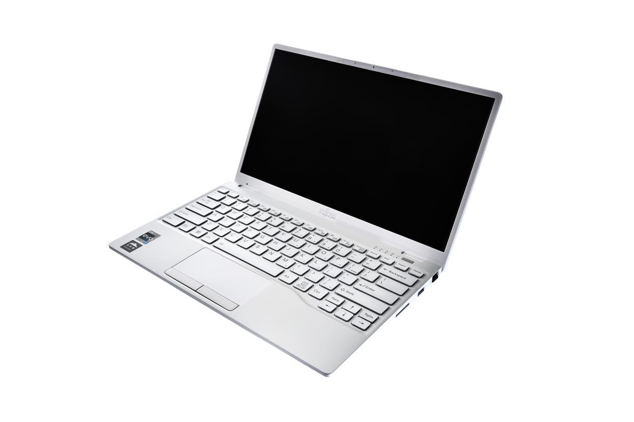 Fujitsu ra mắt loạt sản phẩm mới thuộc dòng notebook siêu nhẹ UH-X Series