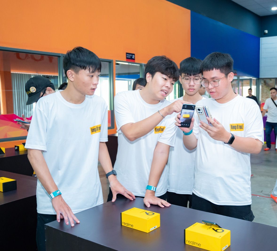 Nhìn lại sinh nhật realme 4 tuổi: Ngày hội tri ân Fanfest hoành tráng, realme Watch 3 vượt 1000 pre-order và ưu đãi đến 30% trên Lazada từ 9.9