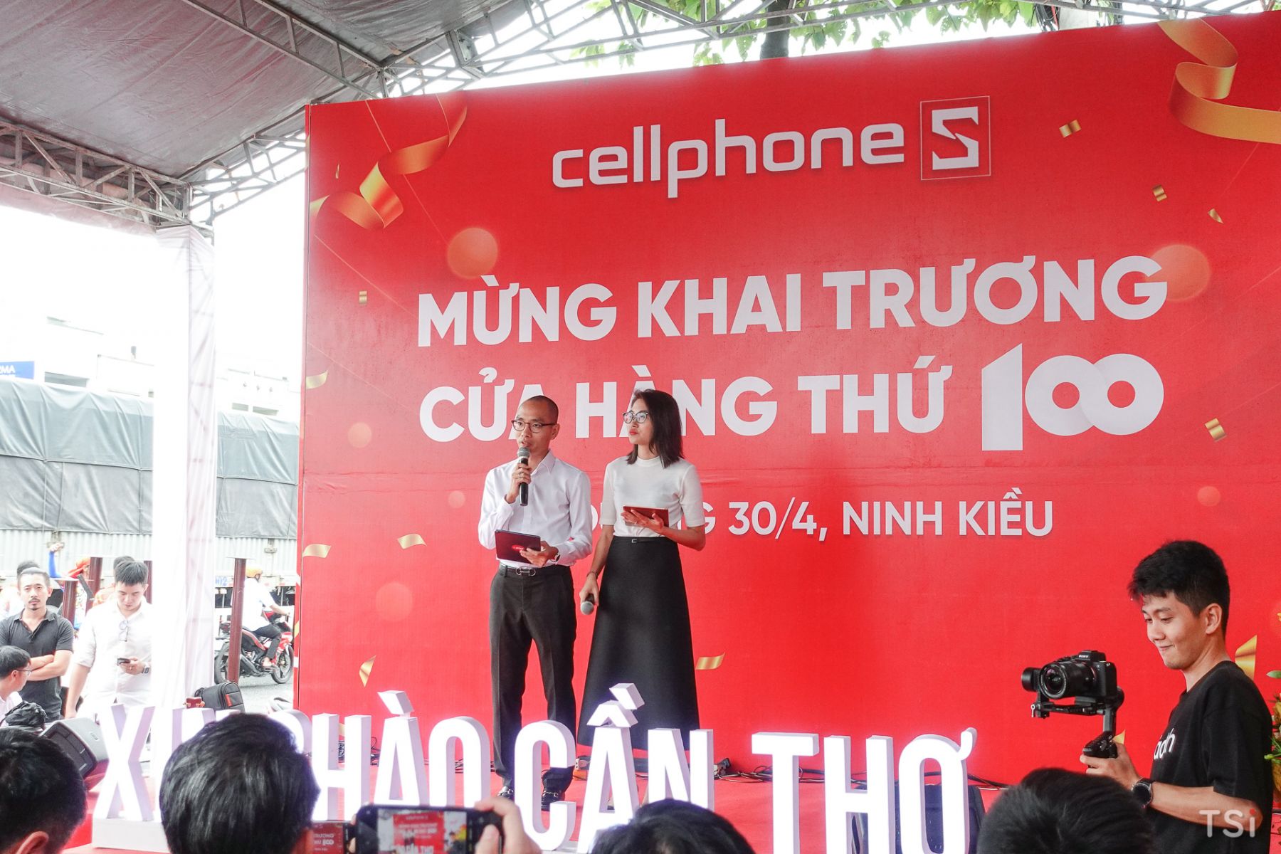 CellphoneS chính thức cán mốc 100 cửa hàng trên toàn quốc