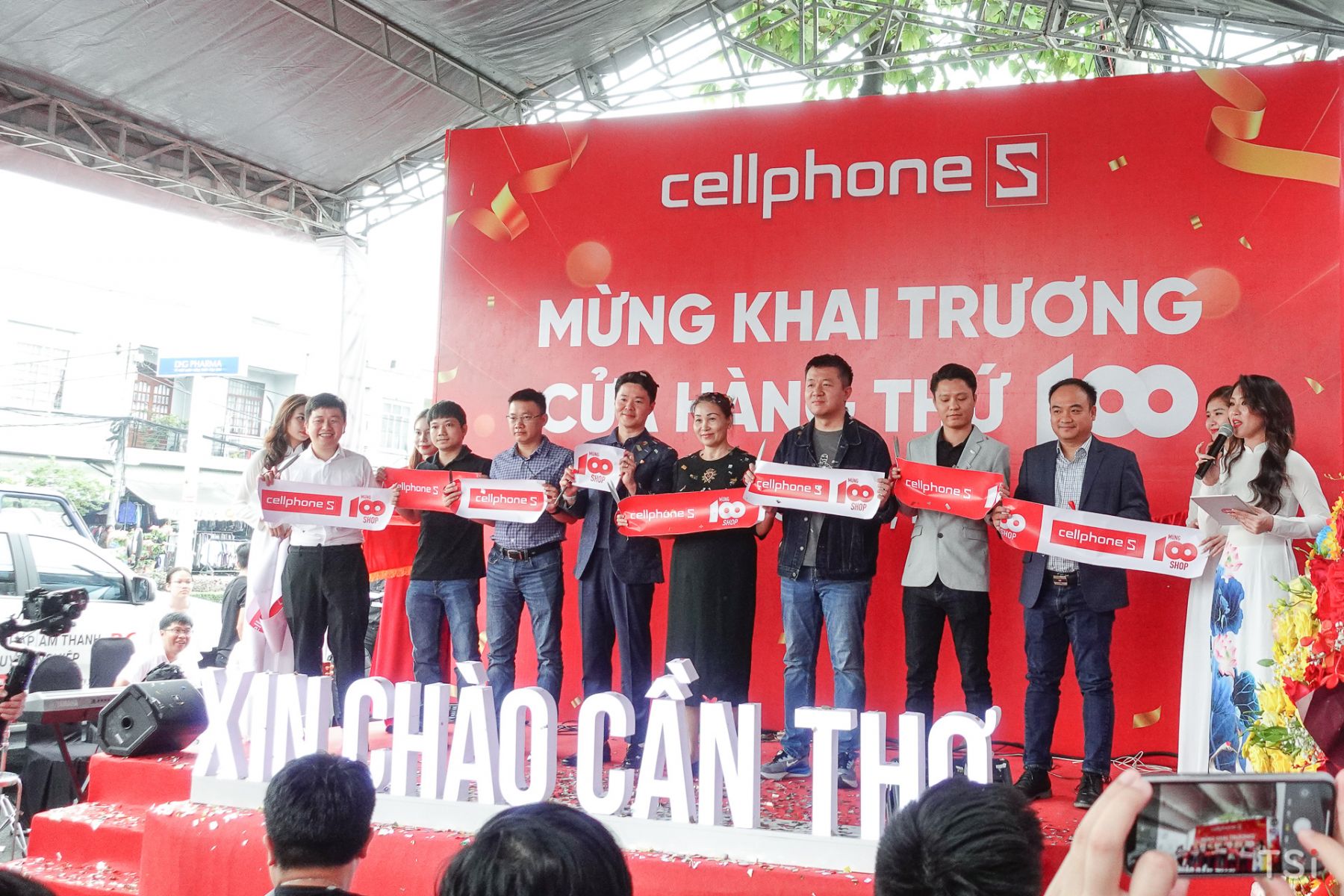 CellphoneS chính thức cán mốc 100 cửa hàng trên toàn quốc