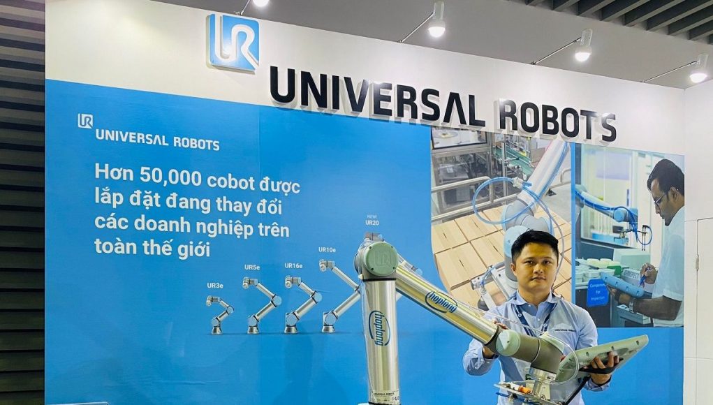 Universal Robots giới thiệu Robot cộng tác cho tự động hóa sáng tạo tại Propak VN 2022