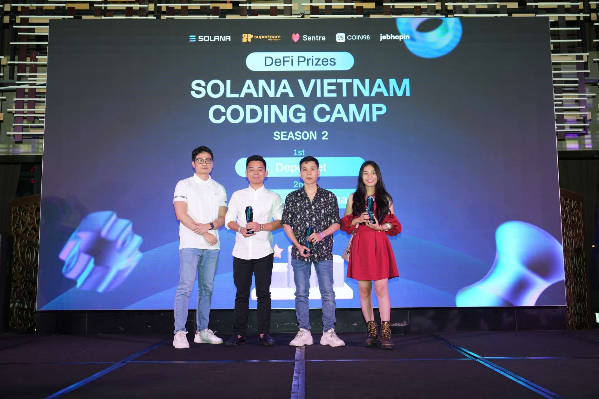 Trao giải cuộc thi lập trình Solana Vietnam Coding Camp mùa 2