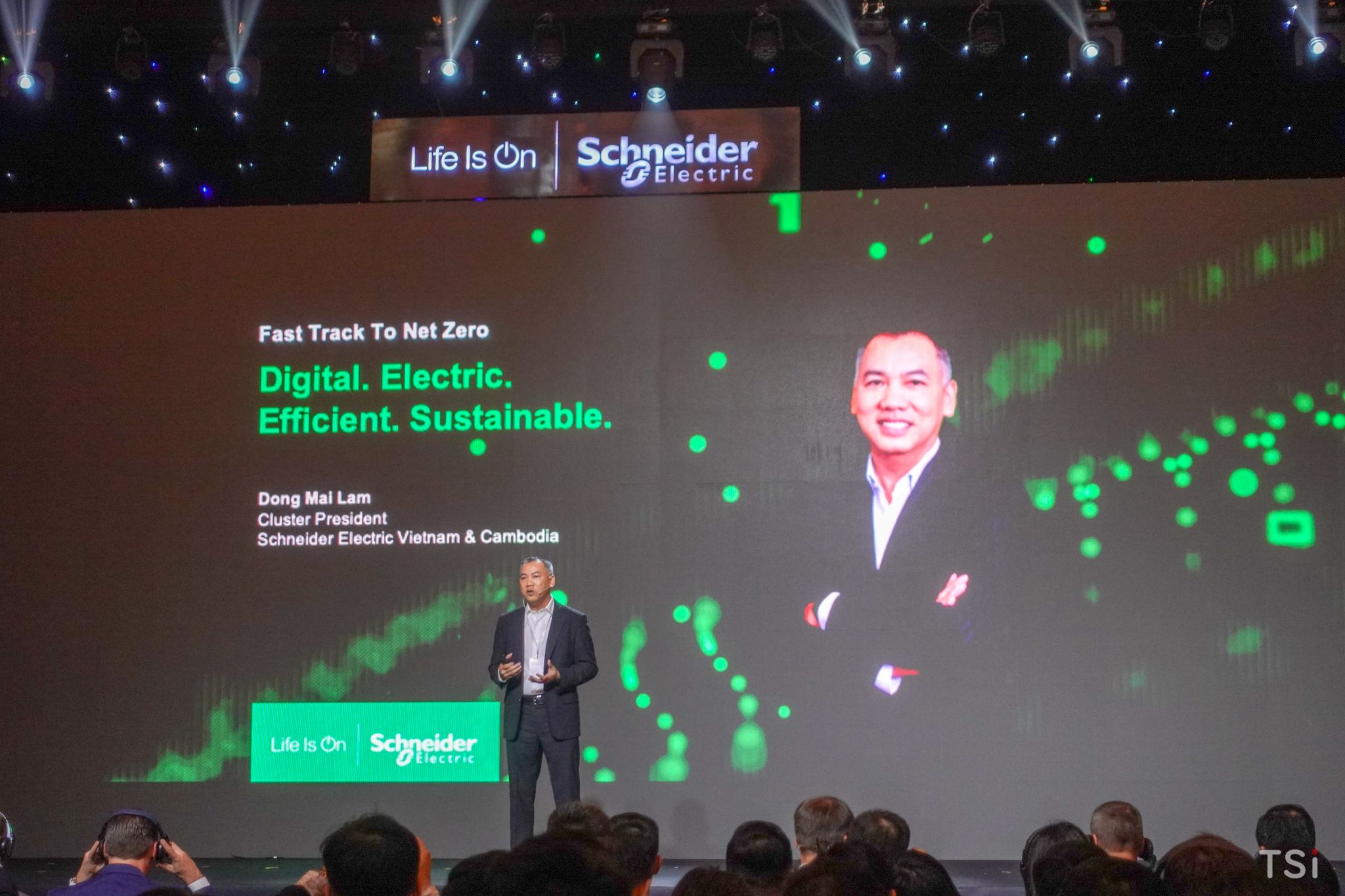 Schneider Electric khai mạc Innovation Summit 2022