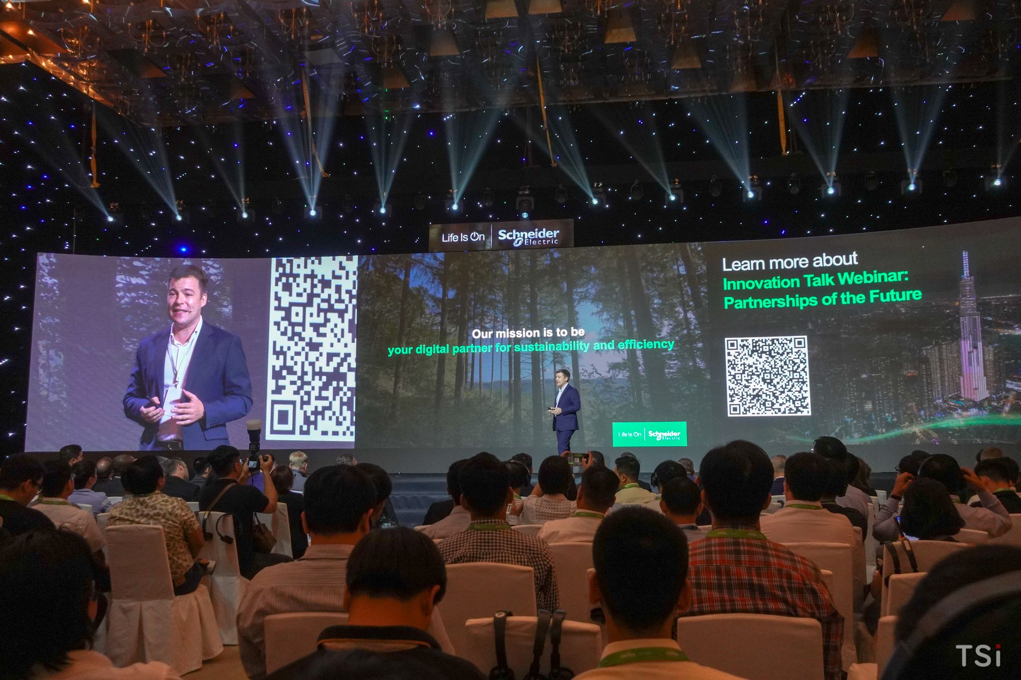 Schneider Electric khai mạc Innovation Summit 2022