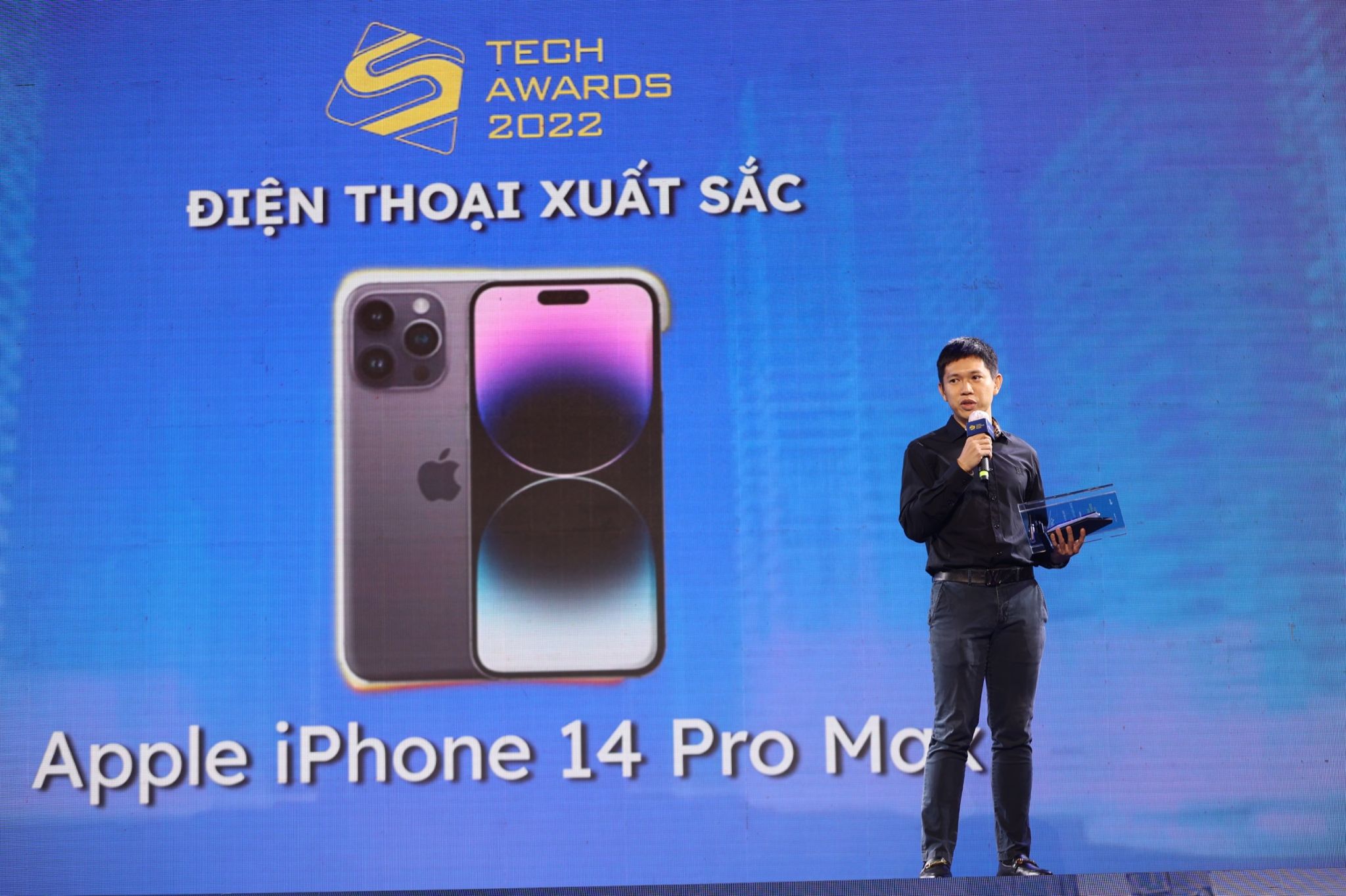 iPhone 14 Pro Max là điện thoại xuất sắc của năm tại Tech Awards 2022