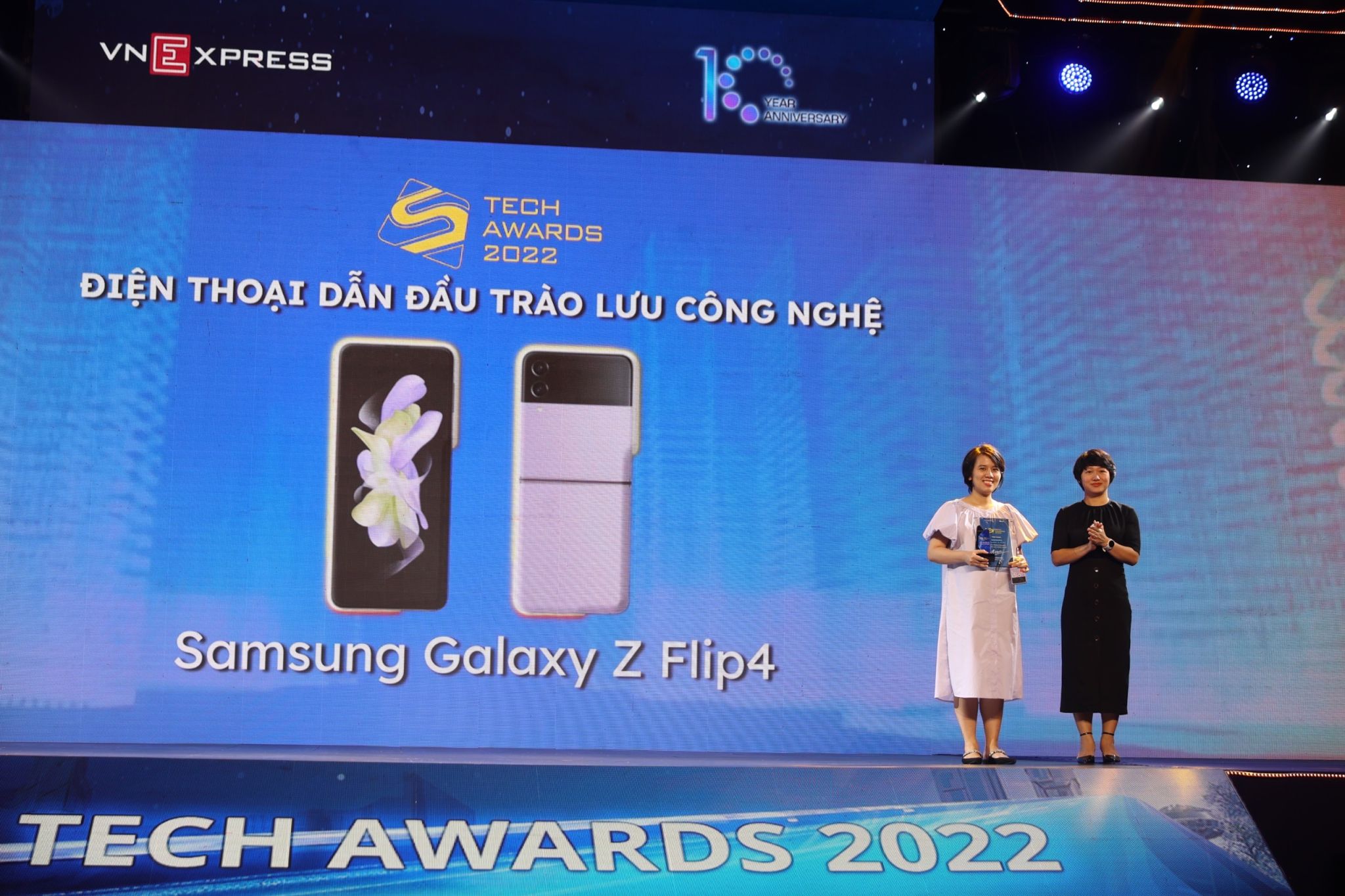 iPhone 14 Pro Max là điện thoại xuất sắc của năm tại Tech Awards 2022