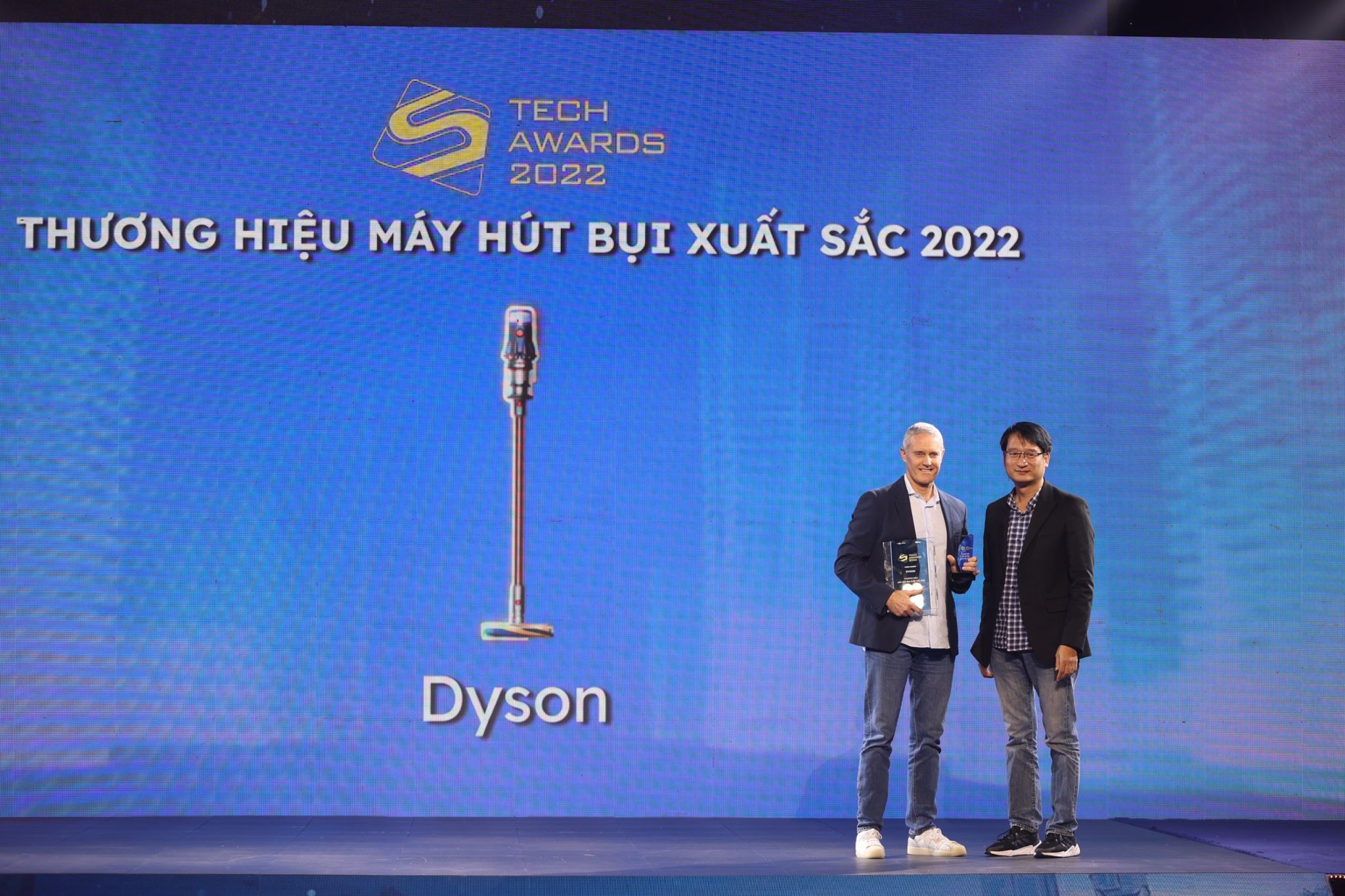 iPhone 14 Pro Max là điện thoại xuất sắc của năm tại Tech Awards 2022