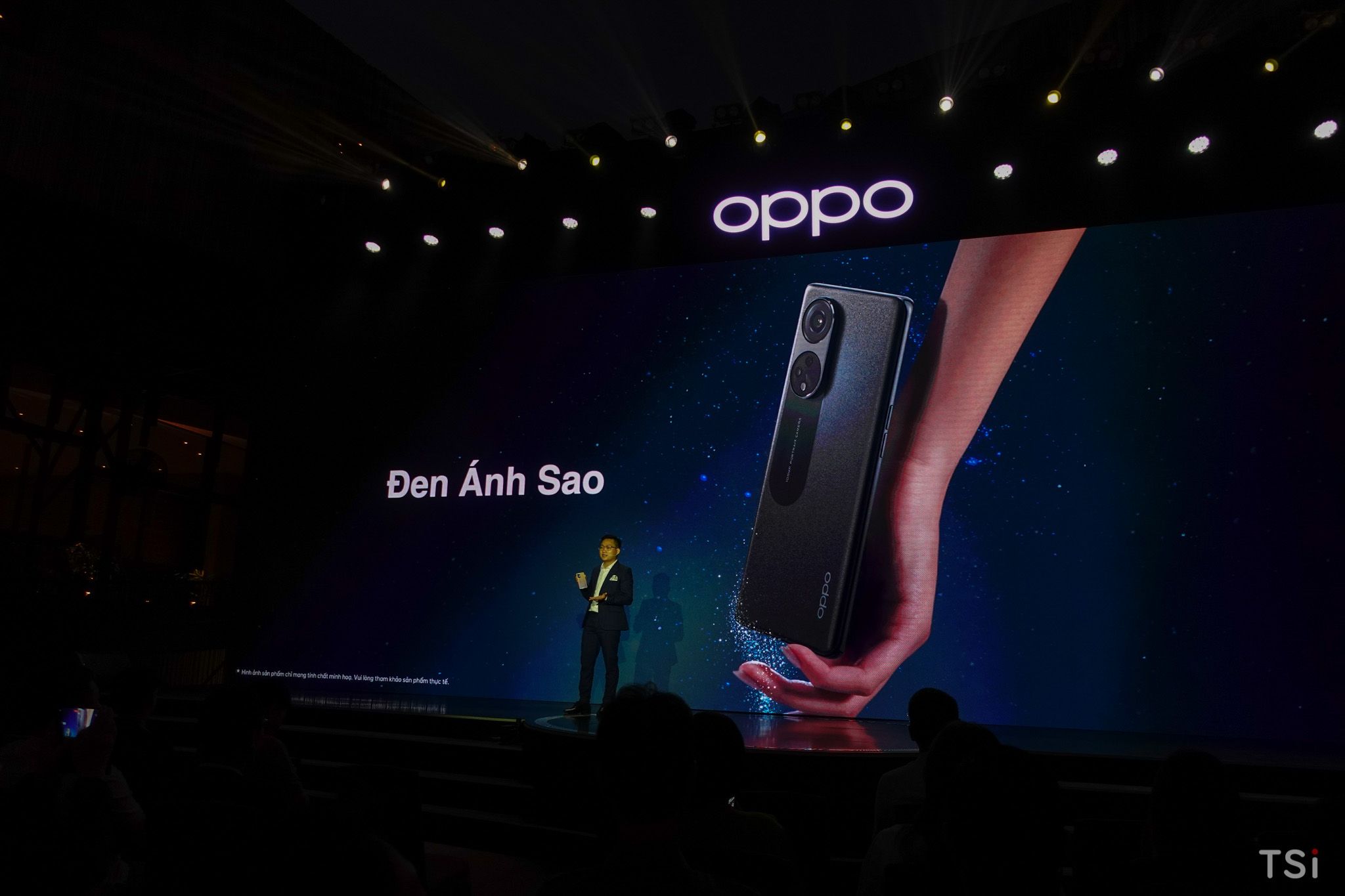 OPPO Reno8 T Series ra mắt cùng tai nghe không dây Enco Air3